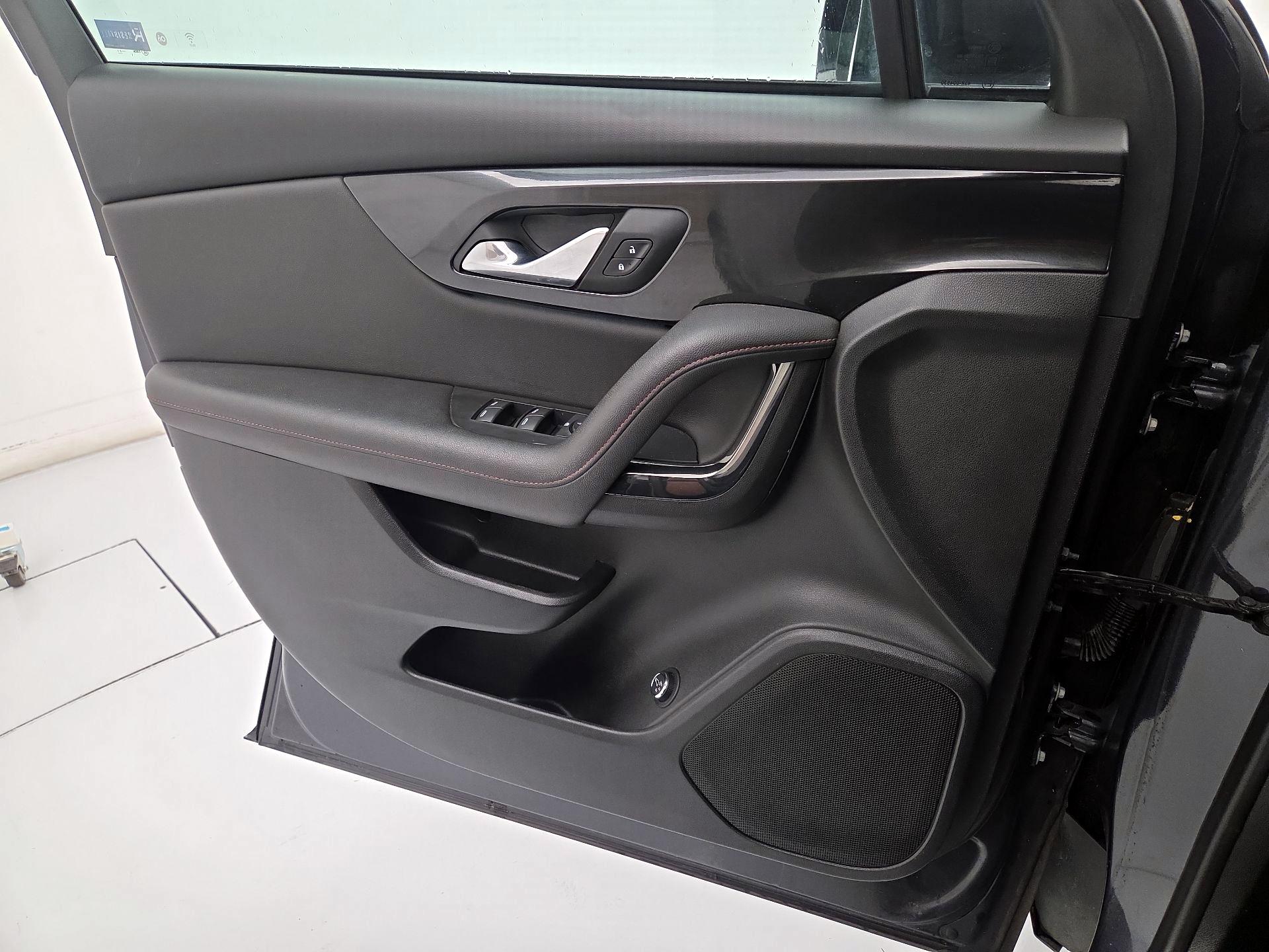 Thumbnail: 2021 Chevrolet Blazer - 12