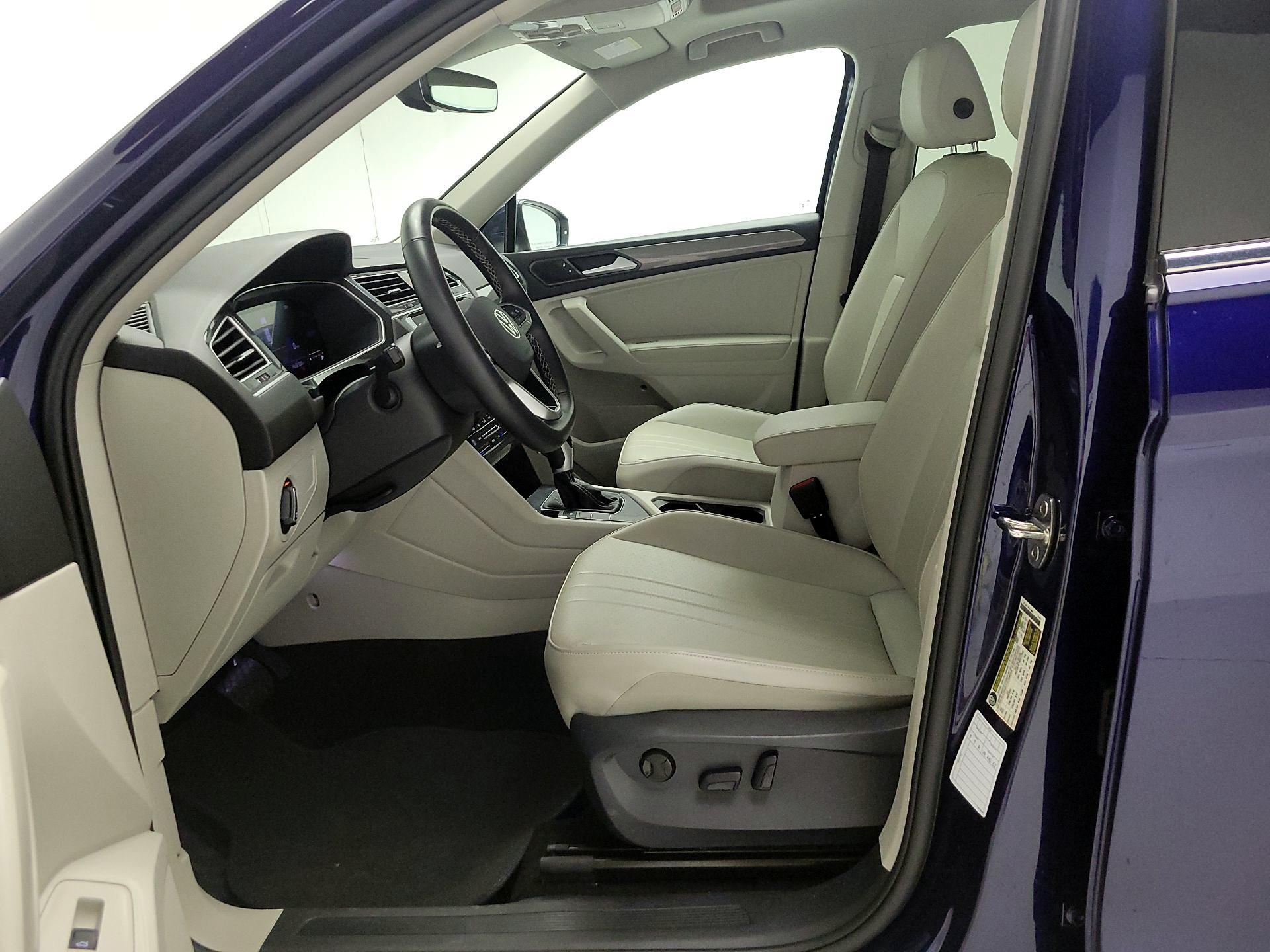 Thumbnail: 2024 Volkswagen Tiguan - 11