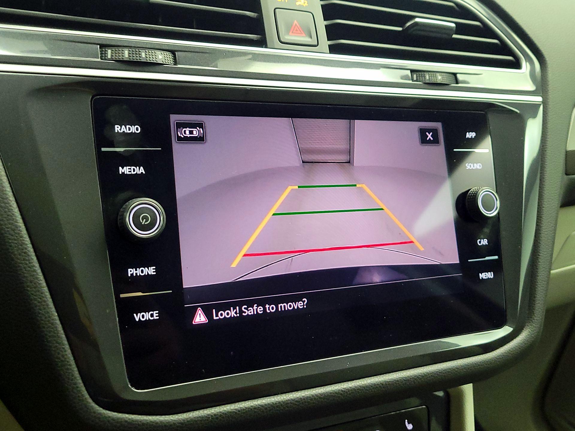 Thumbnail: 2024 Volkswagen Tiguan - 14