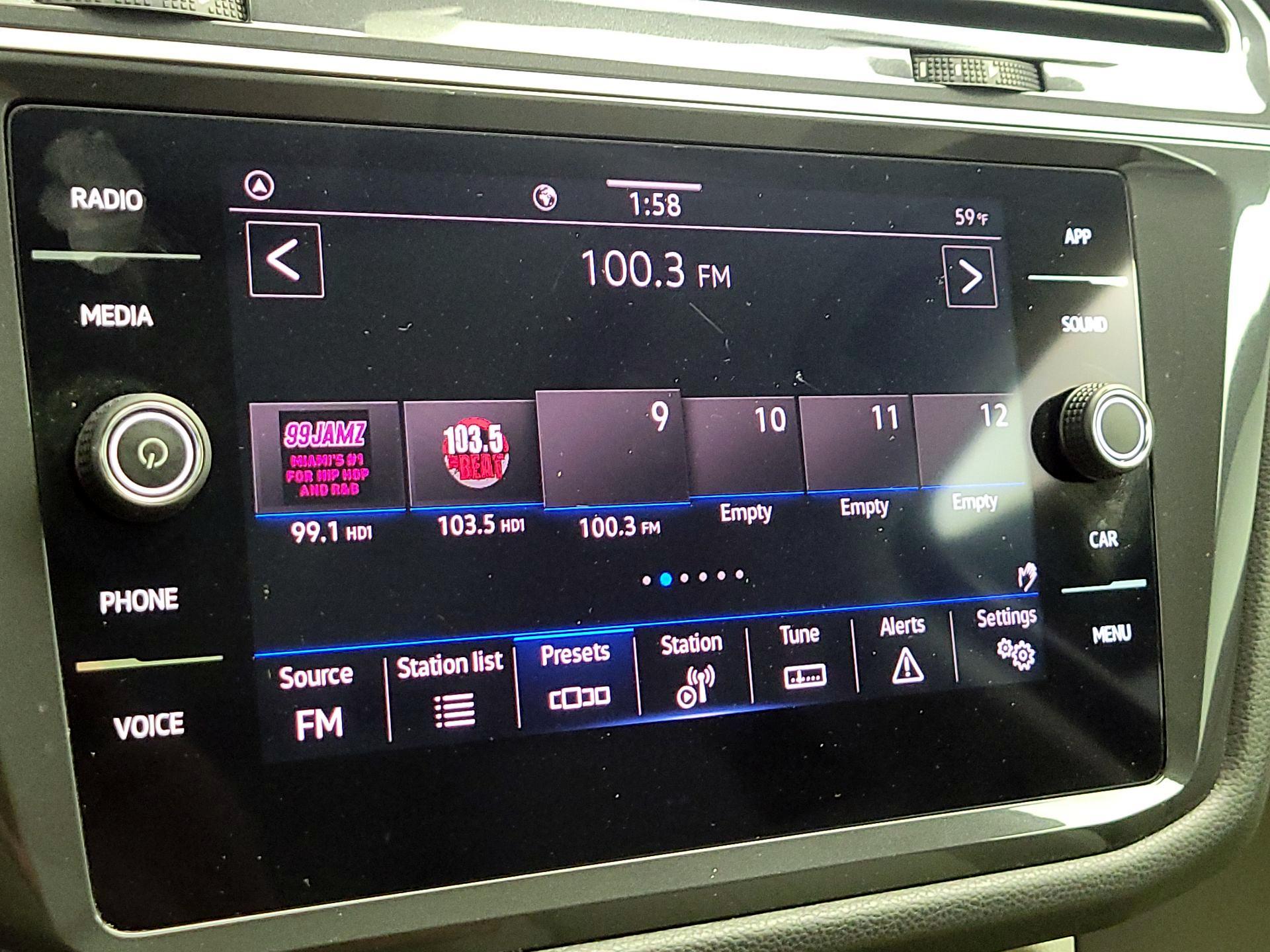 Thumbnail: 2024 Volkswagen Tiguan - 15