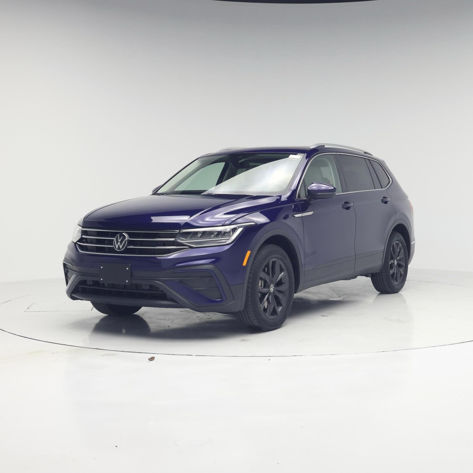 Thumbnail: 2024 Volkswagen Tiguan - 4