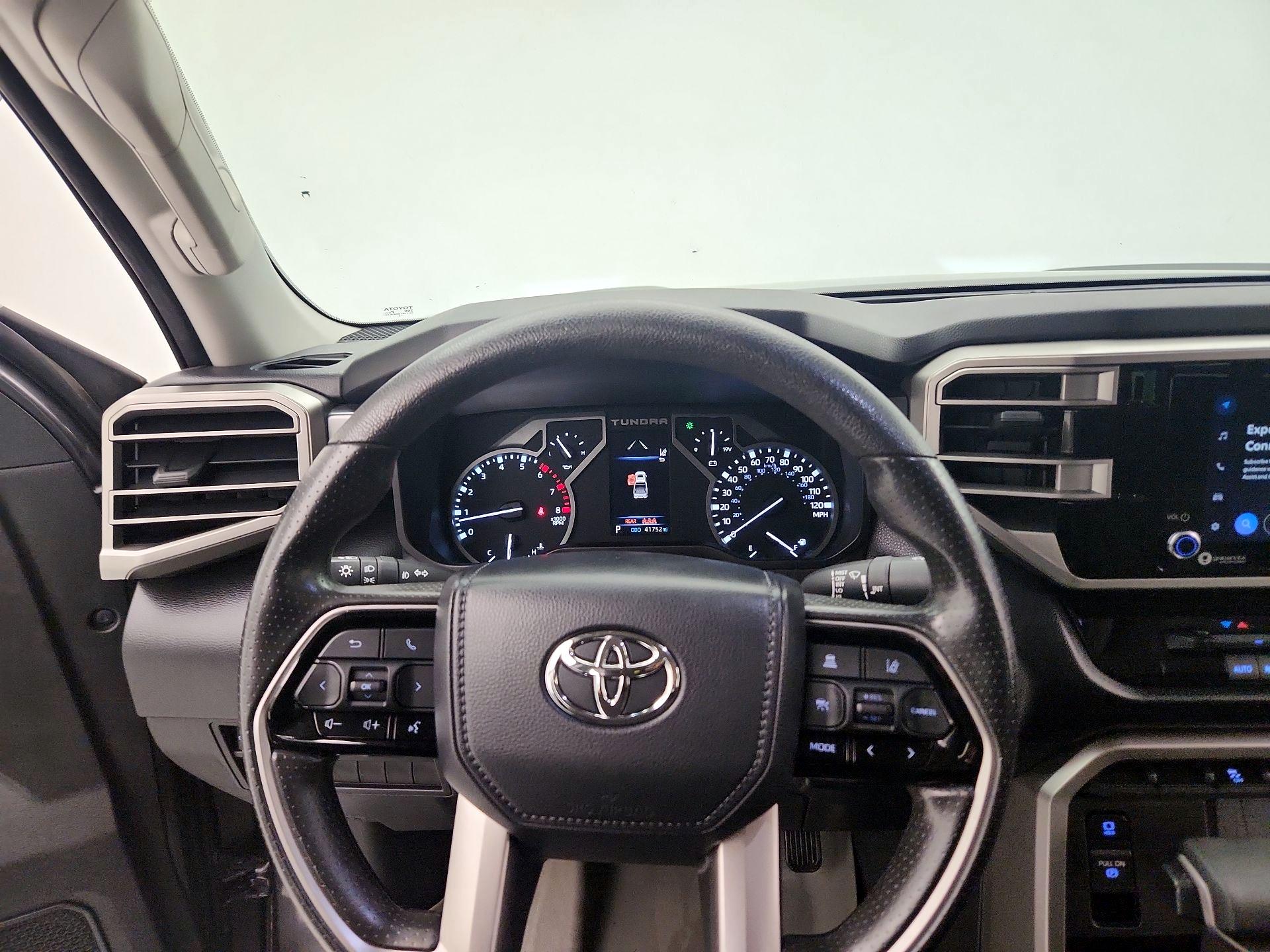 Thumbnail: 2022 Toyota Tundra - 10