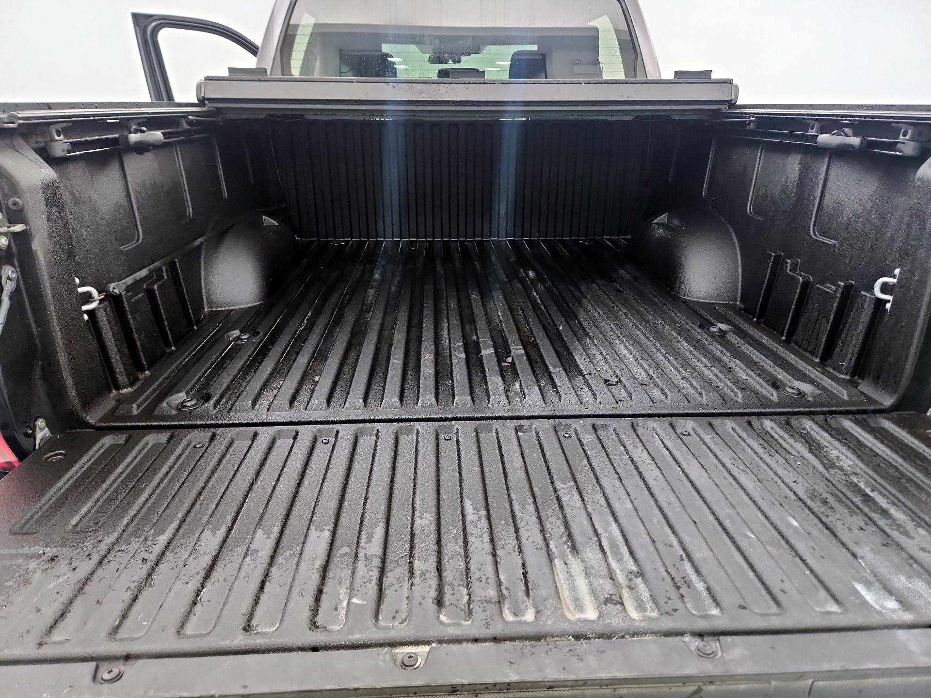 Thumbnail: 2022 Toyota Tundra - 20