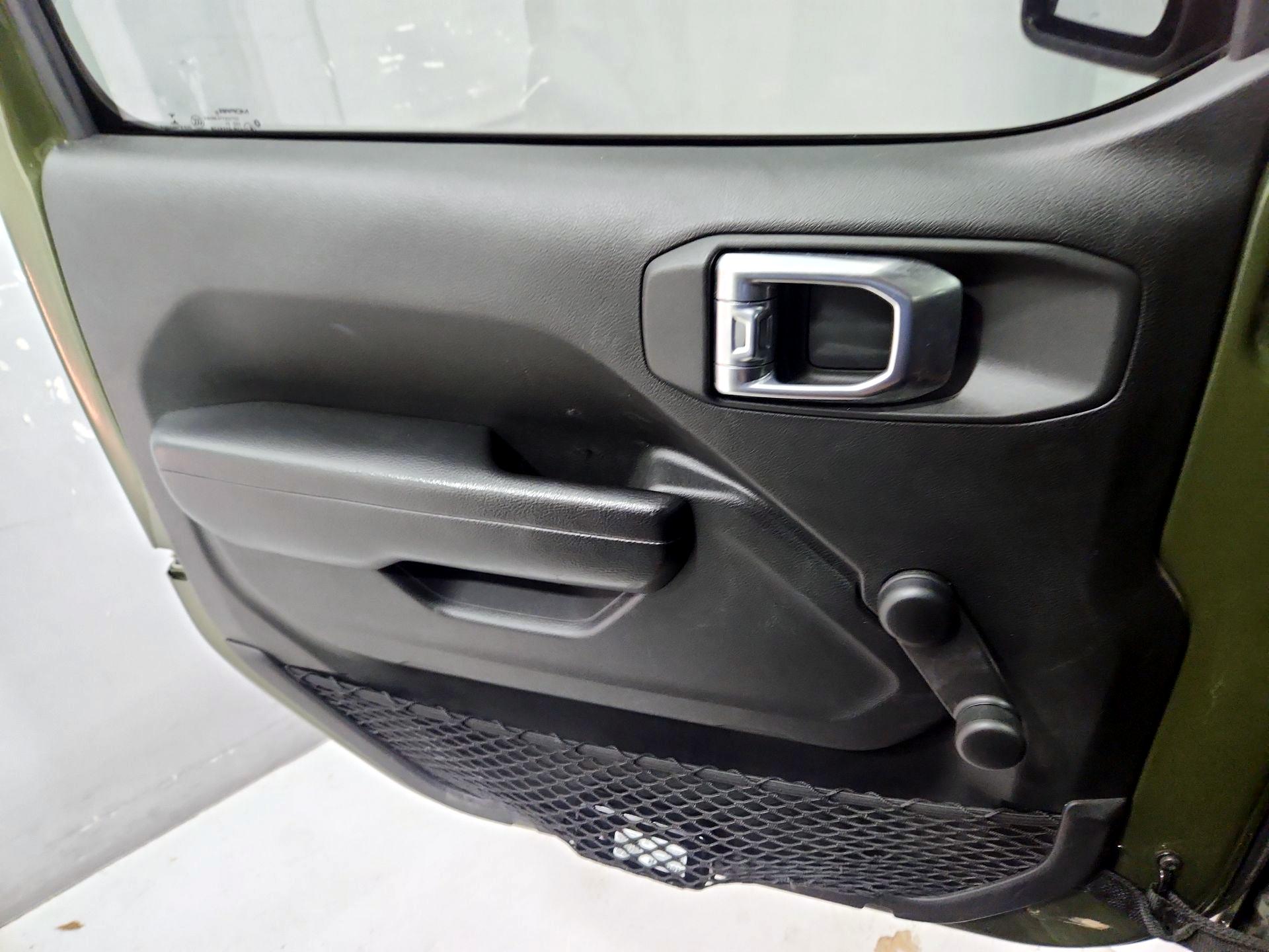 Thumbnail: 2021 Jeep Wrangler - 12