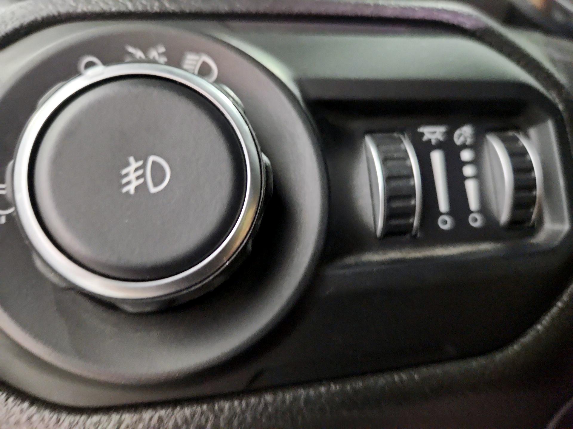 Thumbnail: 2021 Jeep Wrangler - 13