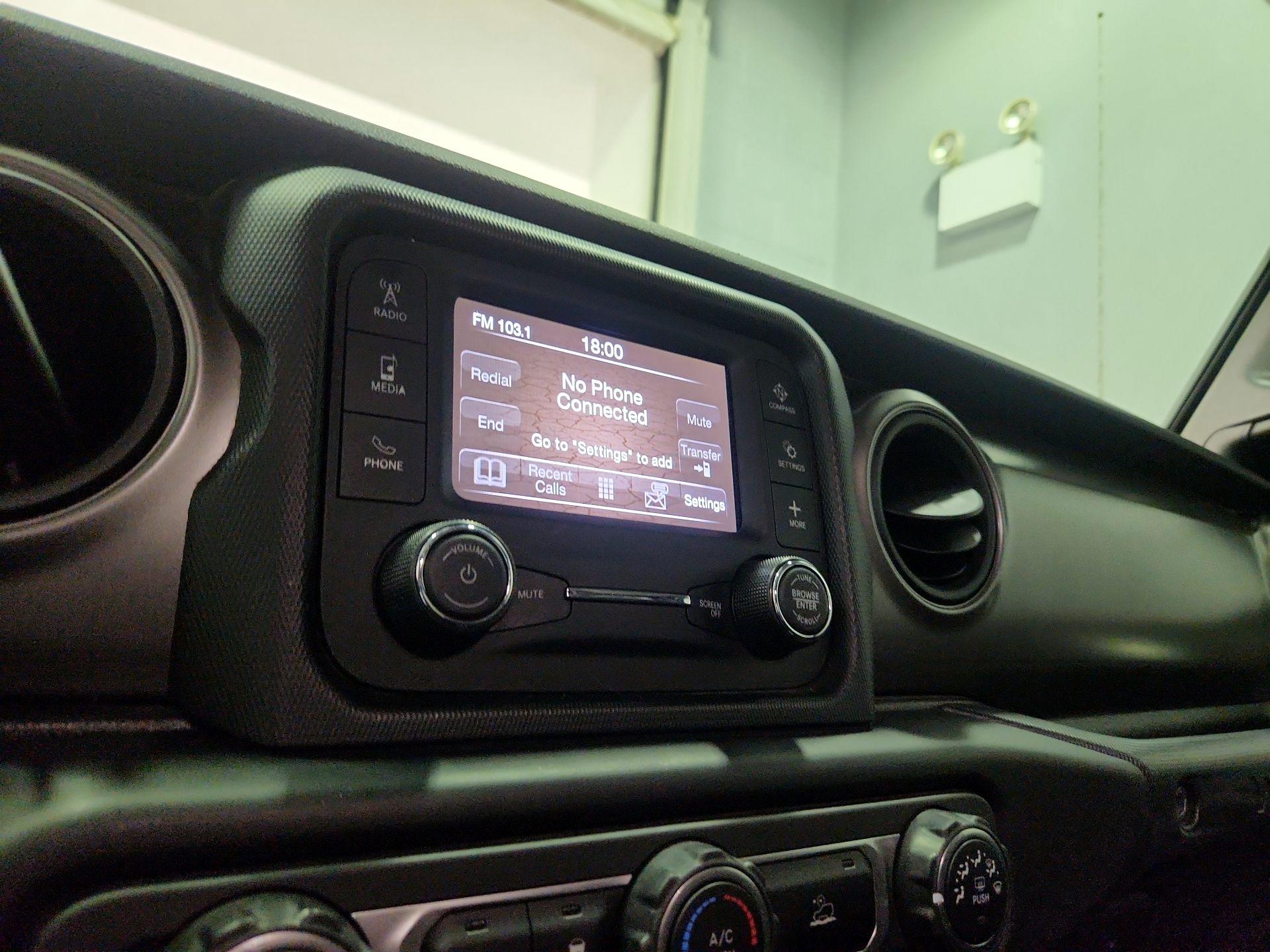 Thumbnail: 2021 Jeep Wrangler - 15