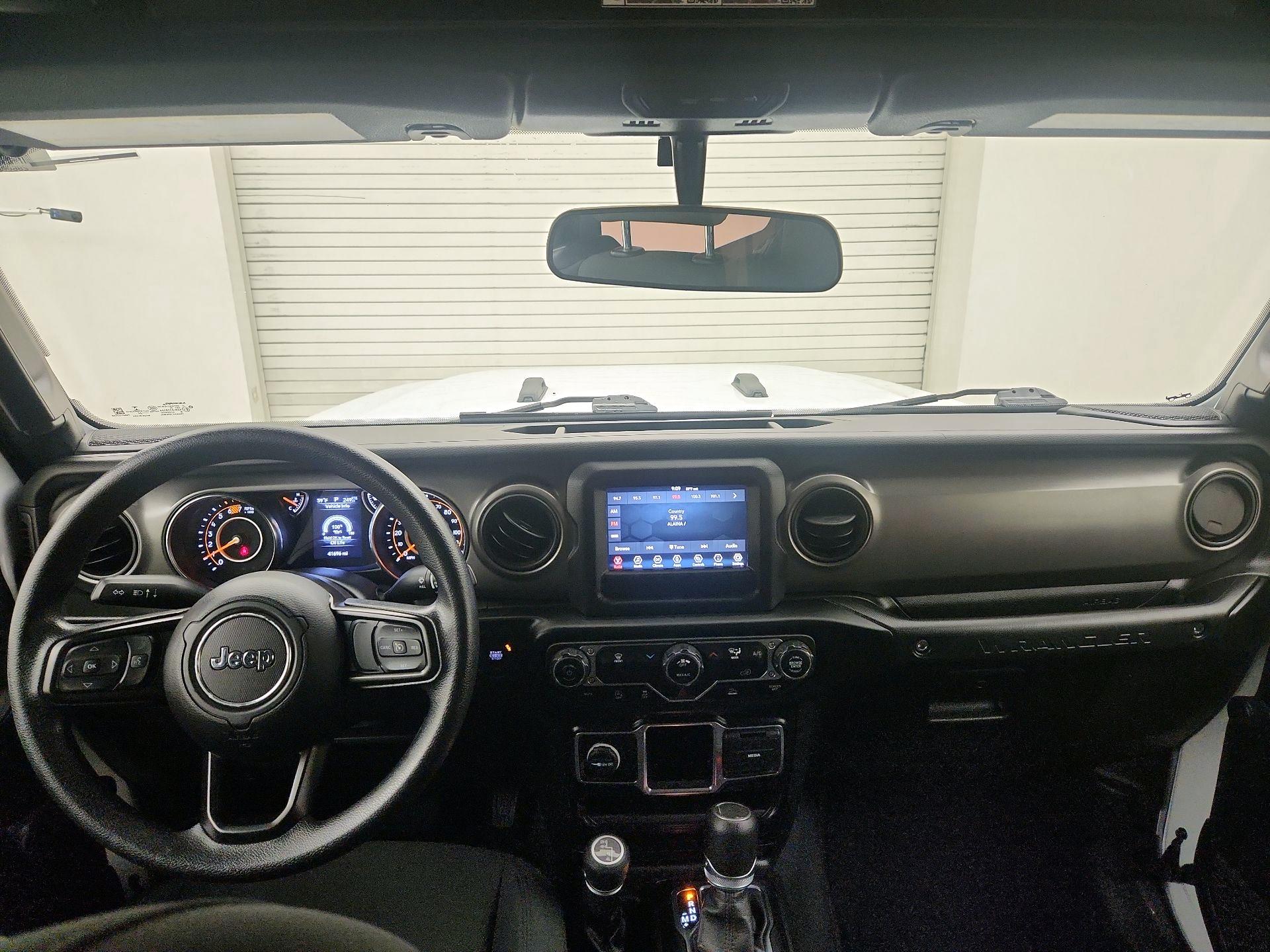 Thumbnail: 2022 Jeep Wrangler - 9