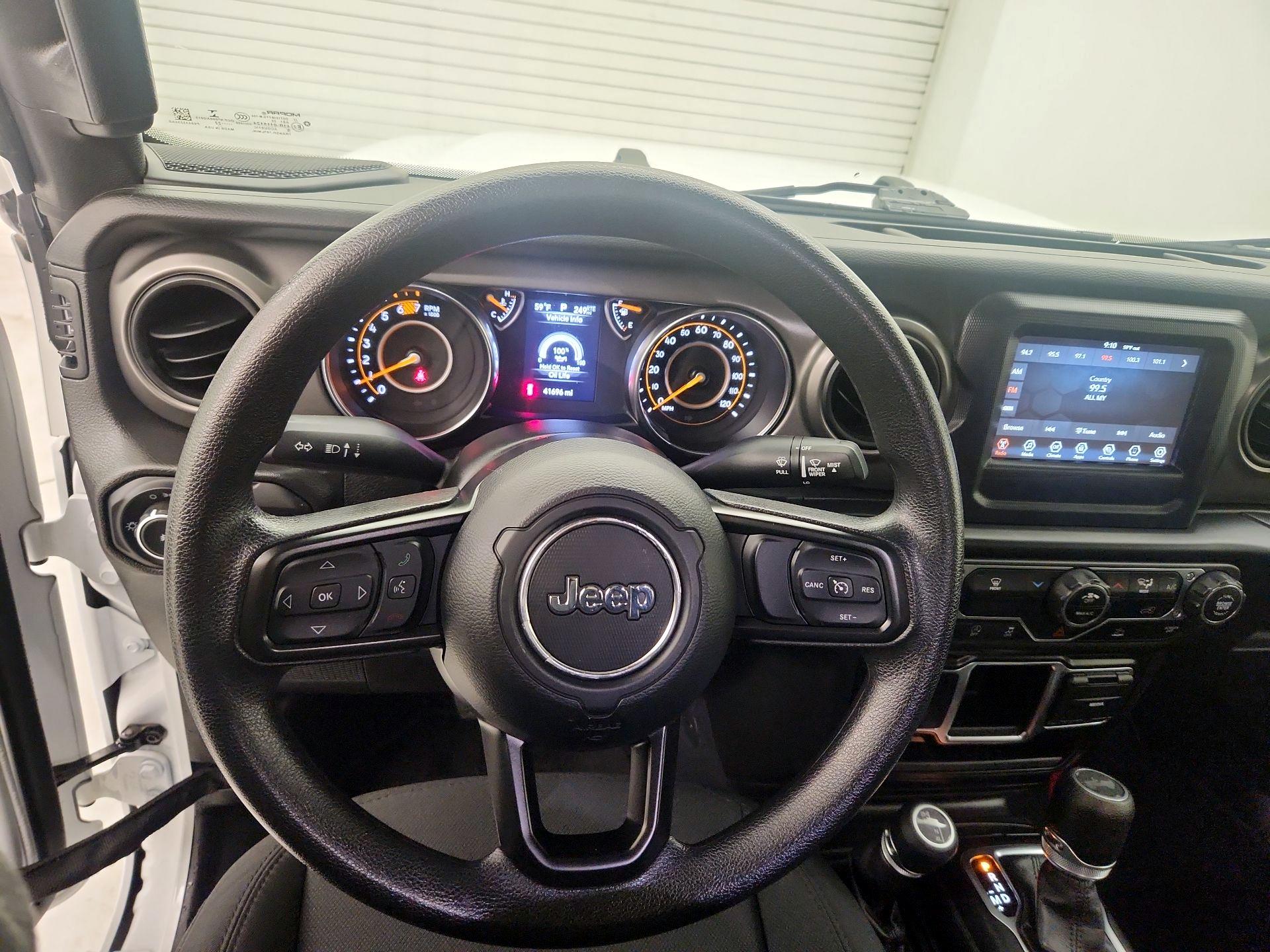 Thumbnail: 2022 Jeep Wrangler - 10