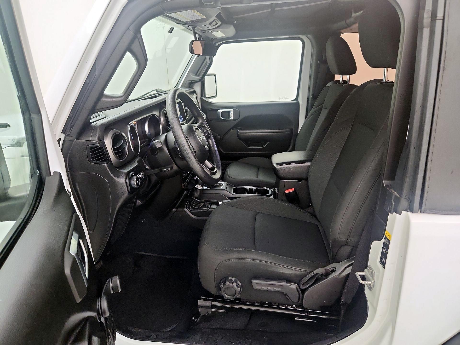 Thumbnail: 2022 Jeep Wrangler - 11