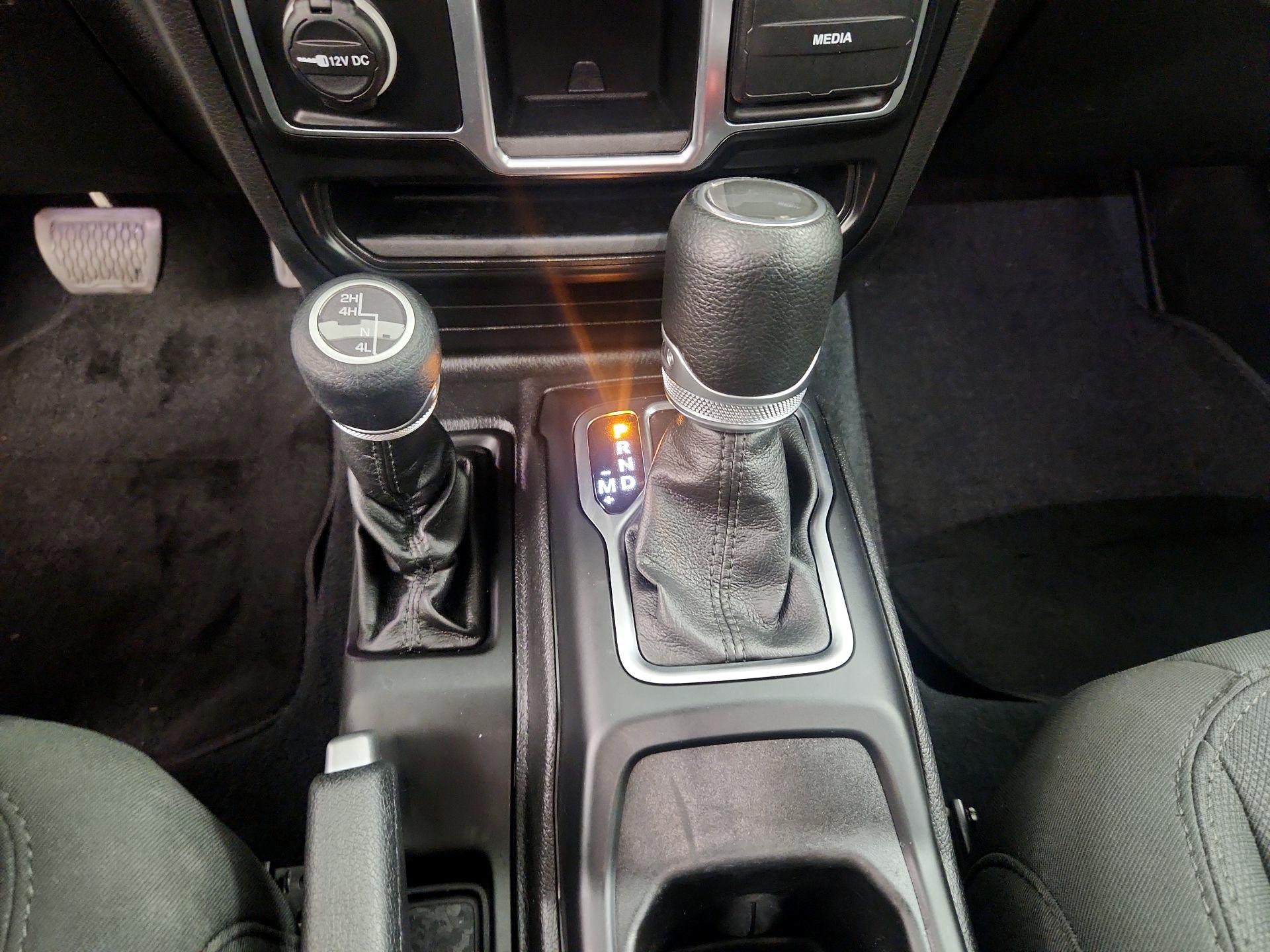 Thumbnail: 2022 Jeep Wrangler - 17