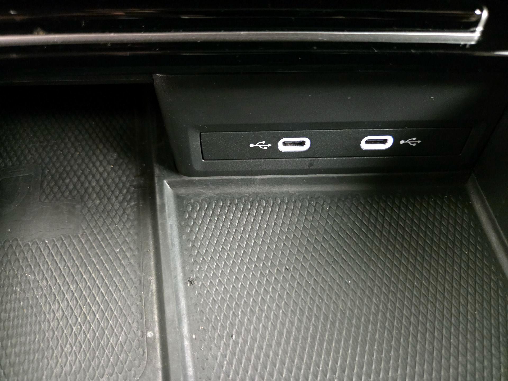 Thumbnail: 2024 Volkswagen Atlas - 18