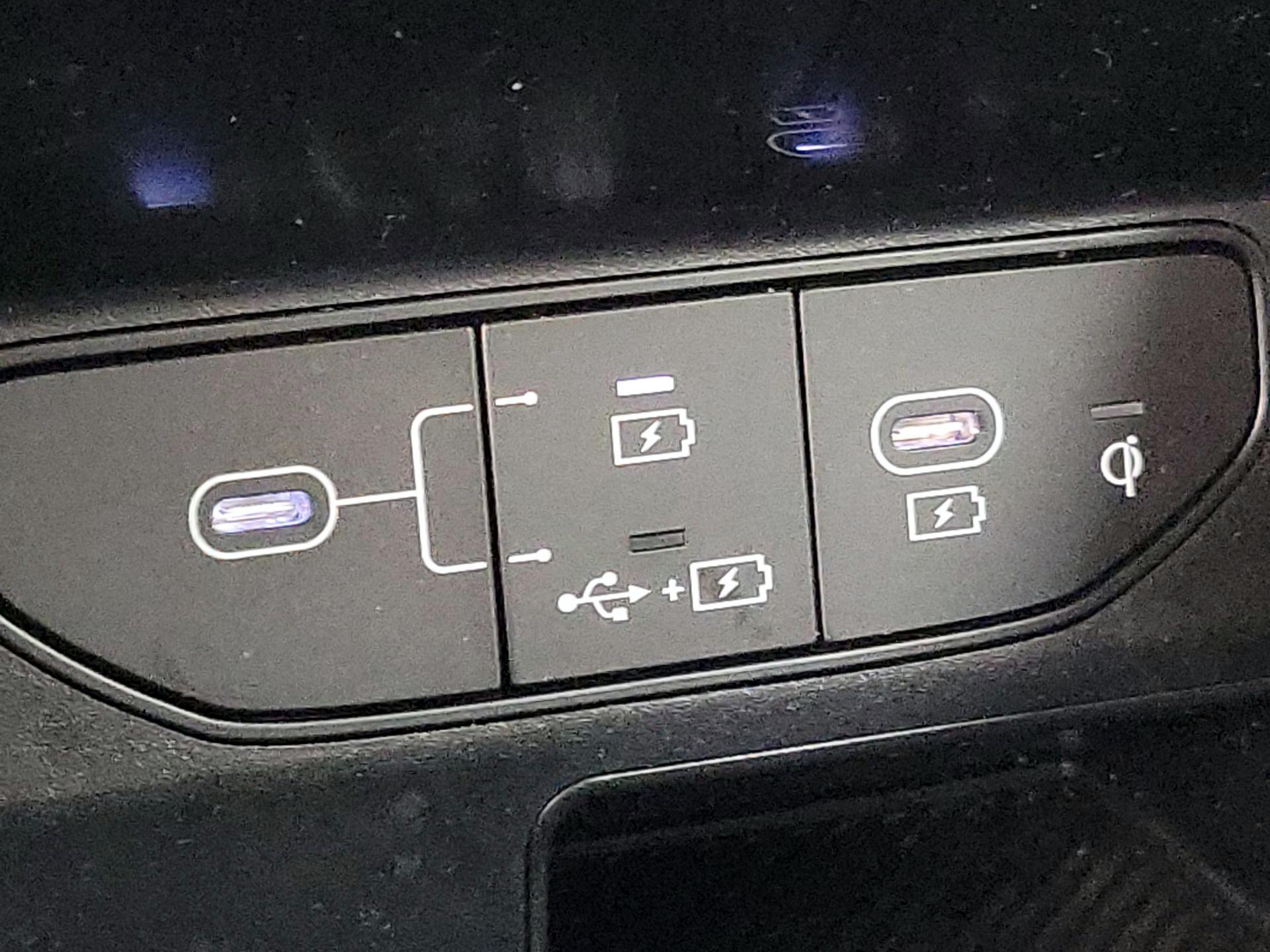 Thumbnail: 2024 Kia Sorento - 19