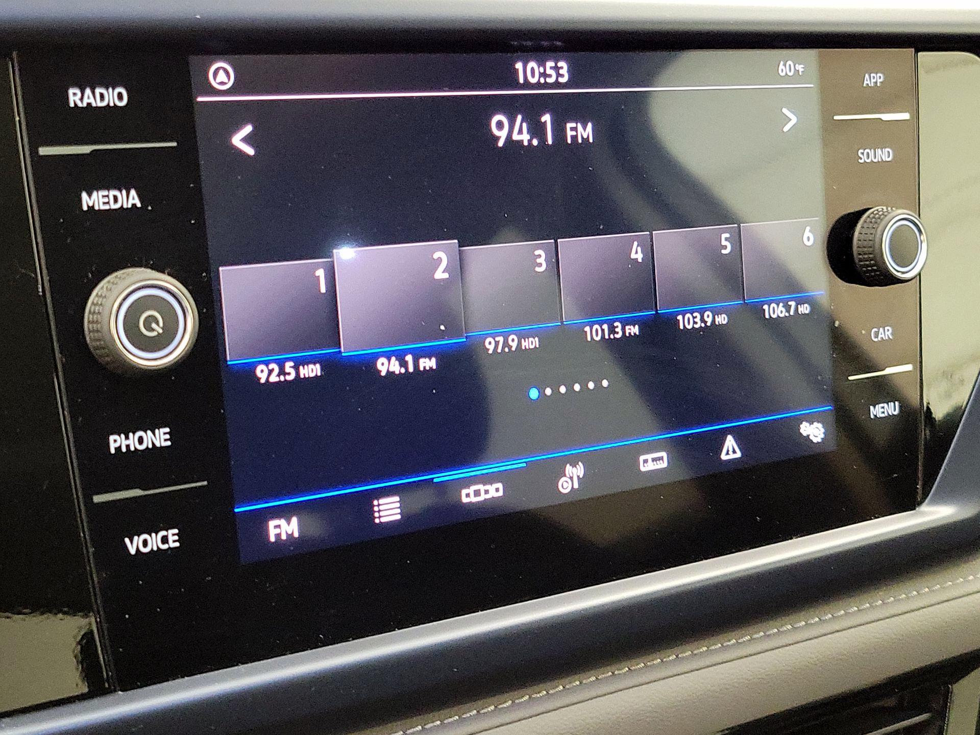 Thumbnail: 2024 Volkswagen Taos - 15