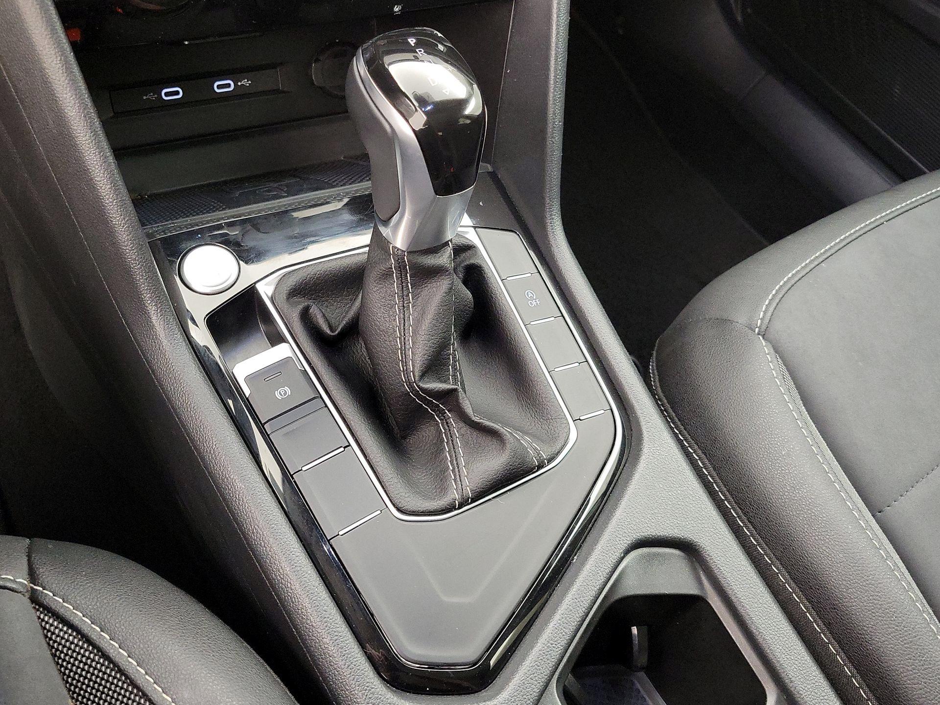 Thumbnail: 2024 Volkswagen Taos - 17