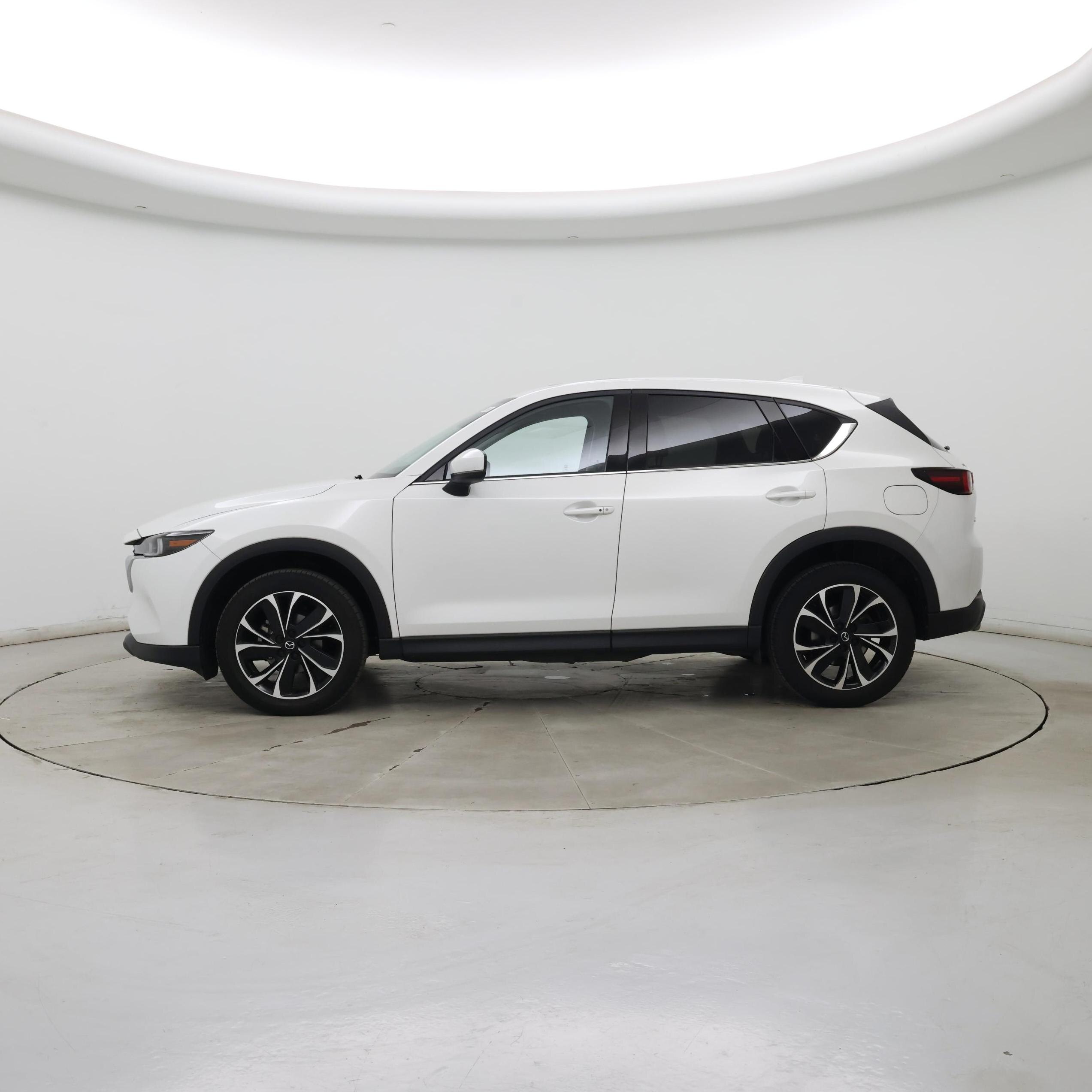Thumbnail: 2023 Mazda CX-5 - 3