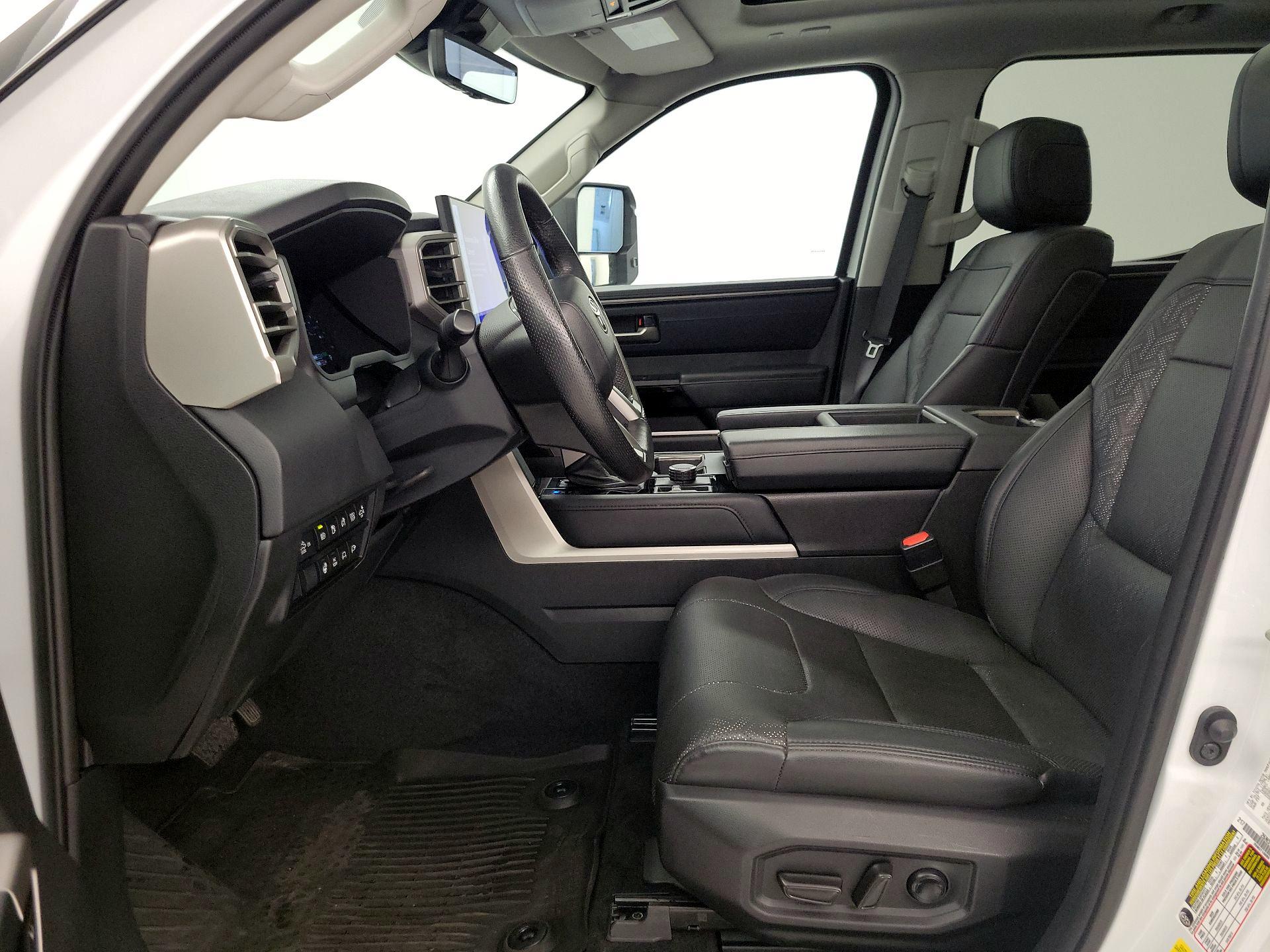 Thumbnail: 2022 Toyota Tundra - 11