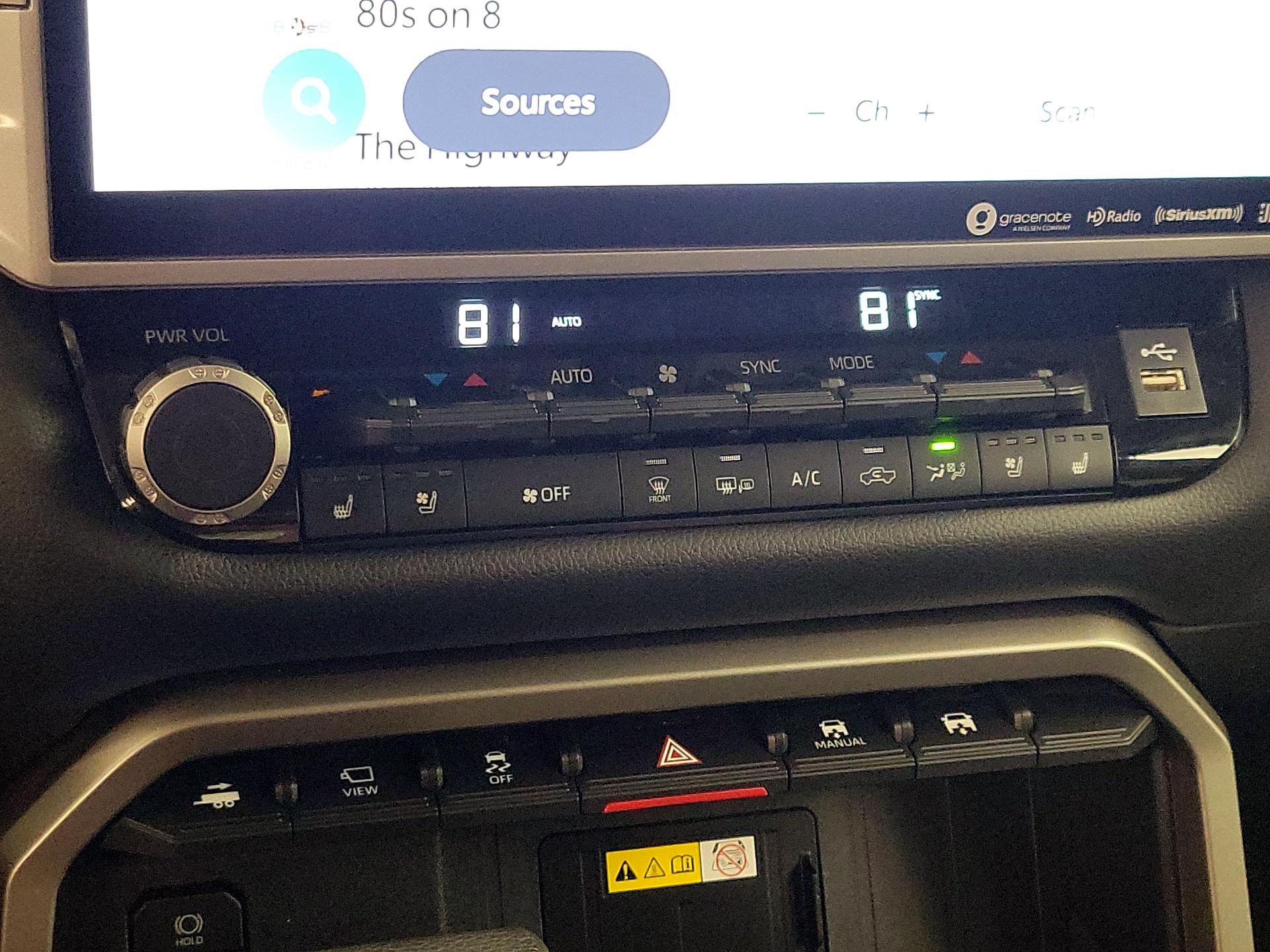 Thumbnail: 2022 Toyota Tundra - 16