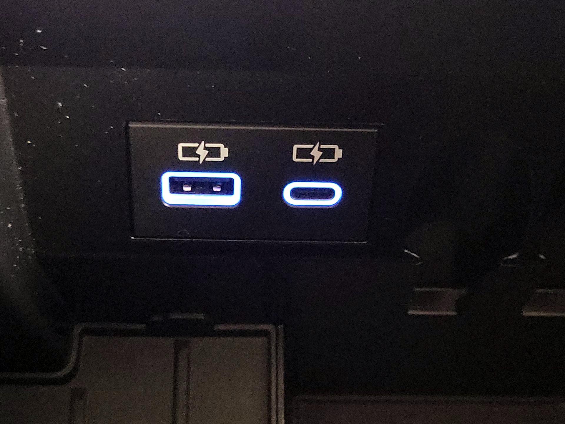 Thumbnail: 2022 Toyota Tundra - 18