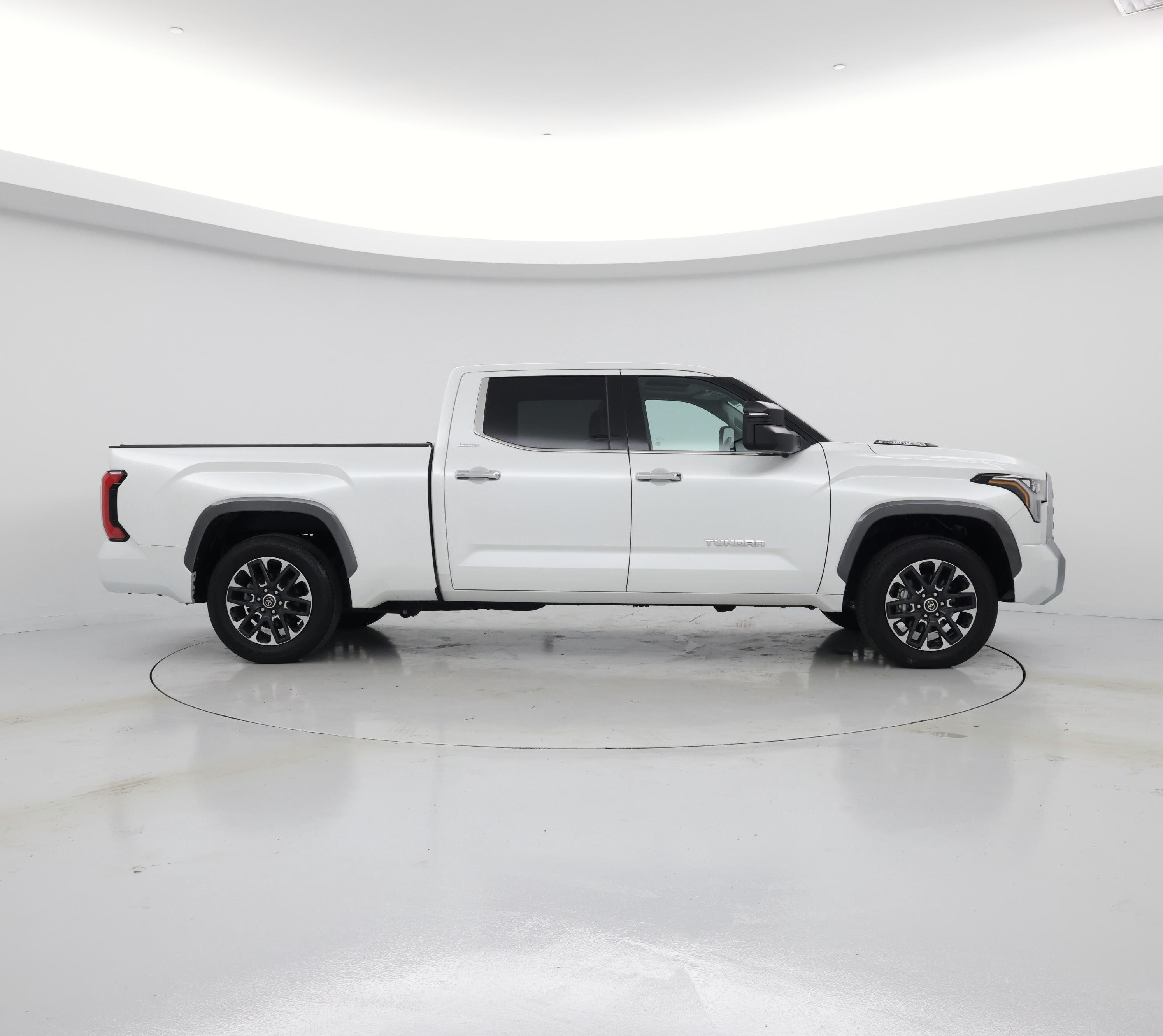 Thumbnail: 2022 Toyota Tundra - 7