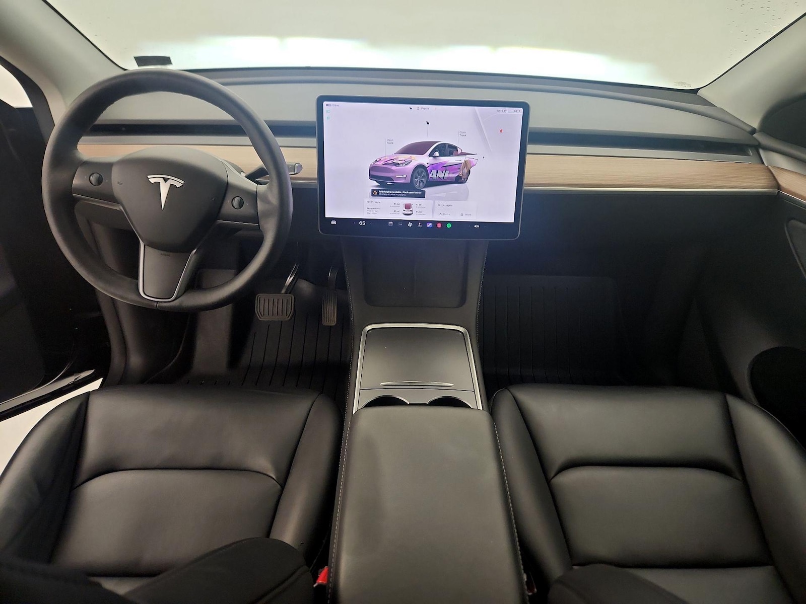 2025 Tesla Model Y Long Range - Photo 10