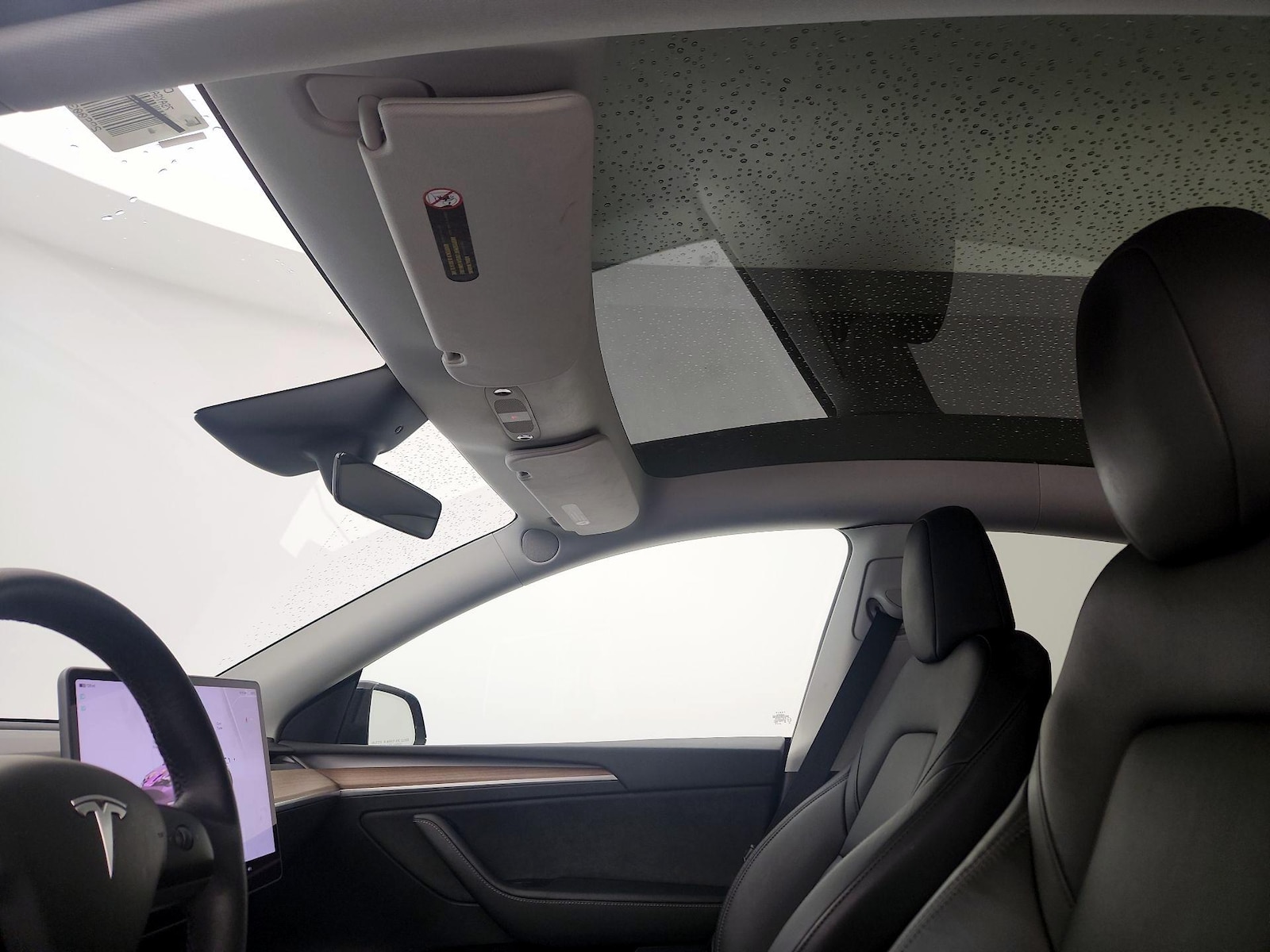 2025 Tesla Model Y Long Range - Photo 18