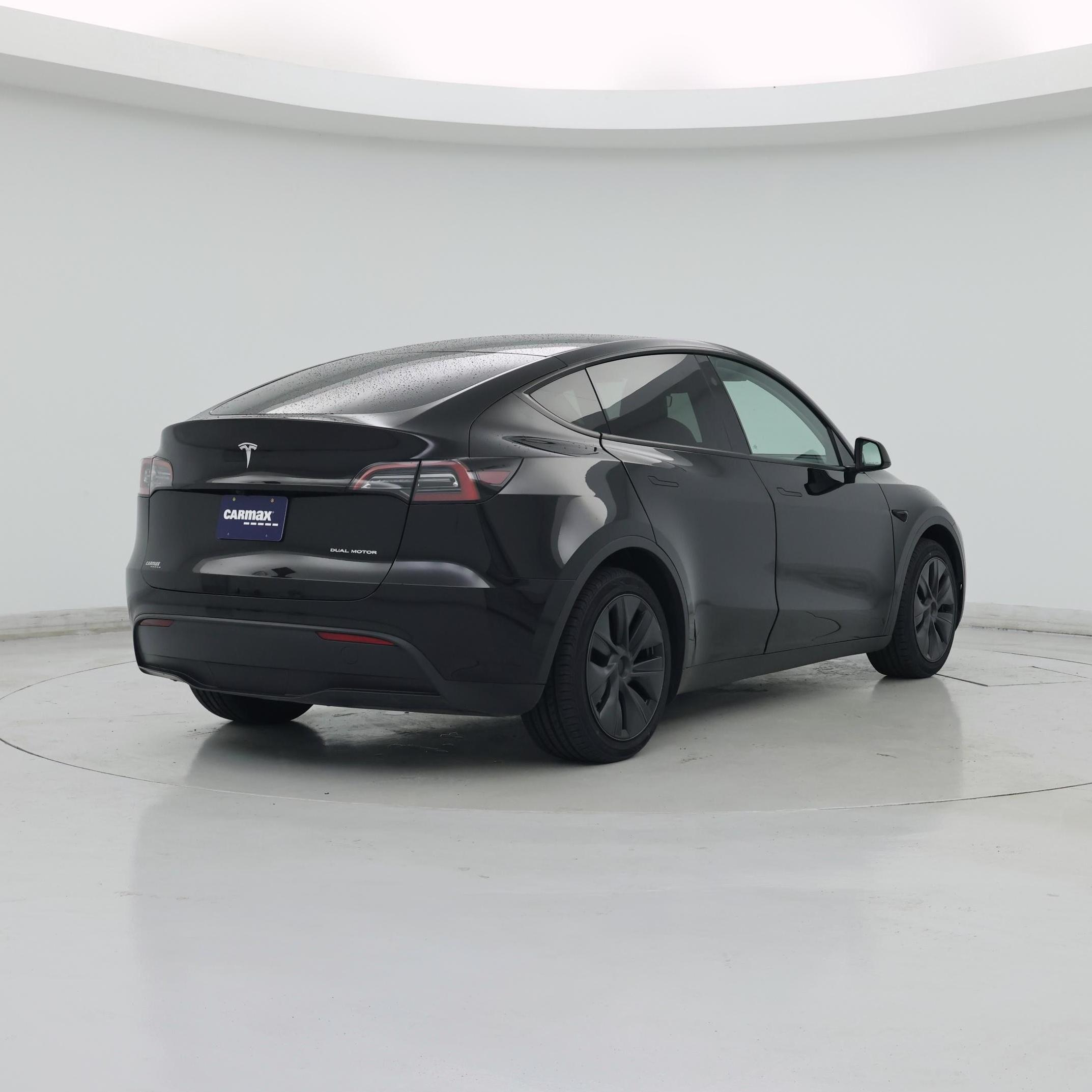 Thumbnail: 2025 Tesla Model Y - 8