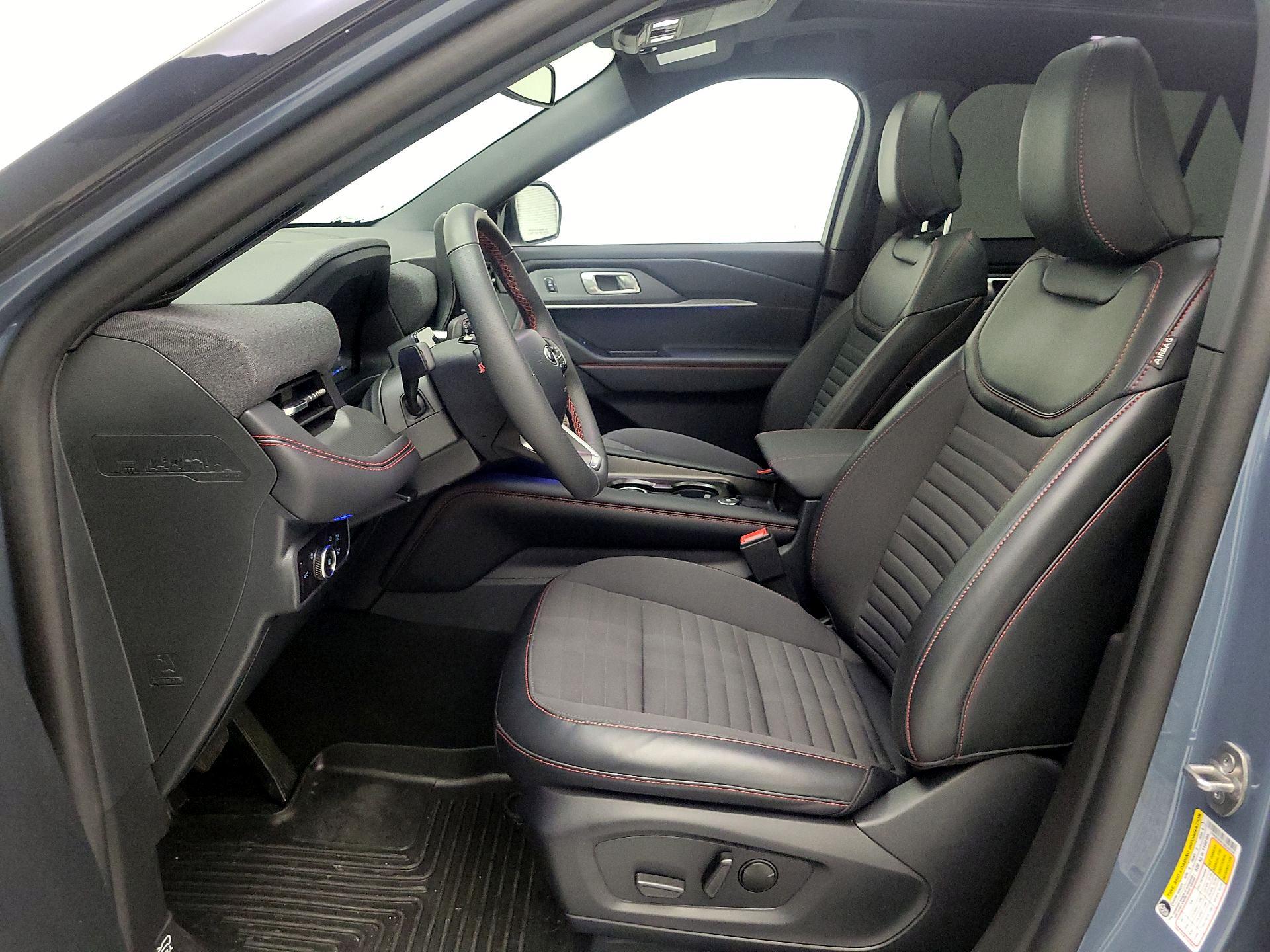 Thumbnail: 2025 Ford Explorer - 9