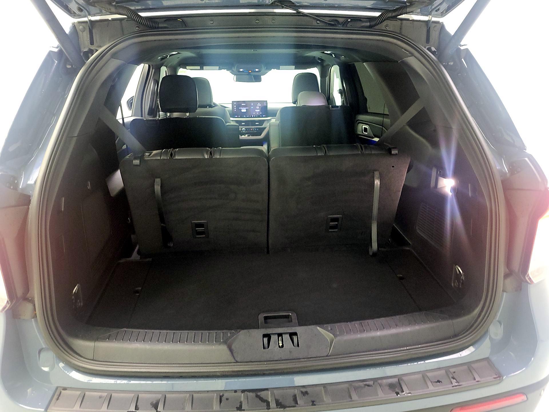 Thumbnail: 2025 Ford Explorer - 20