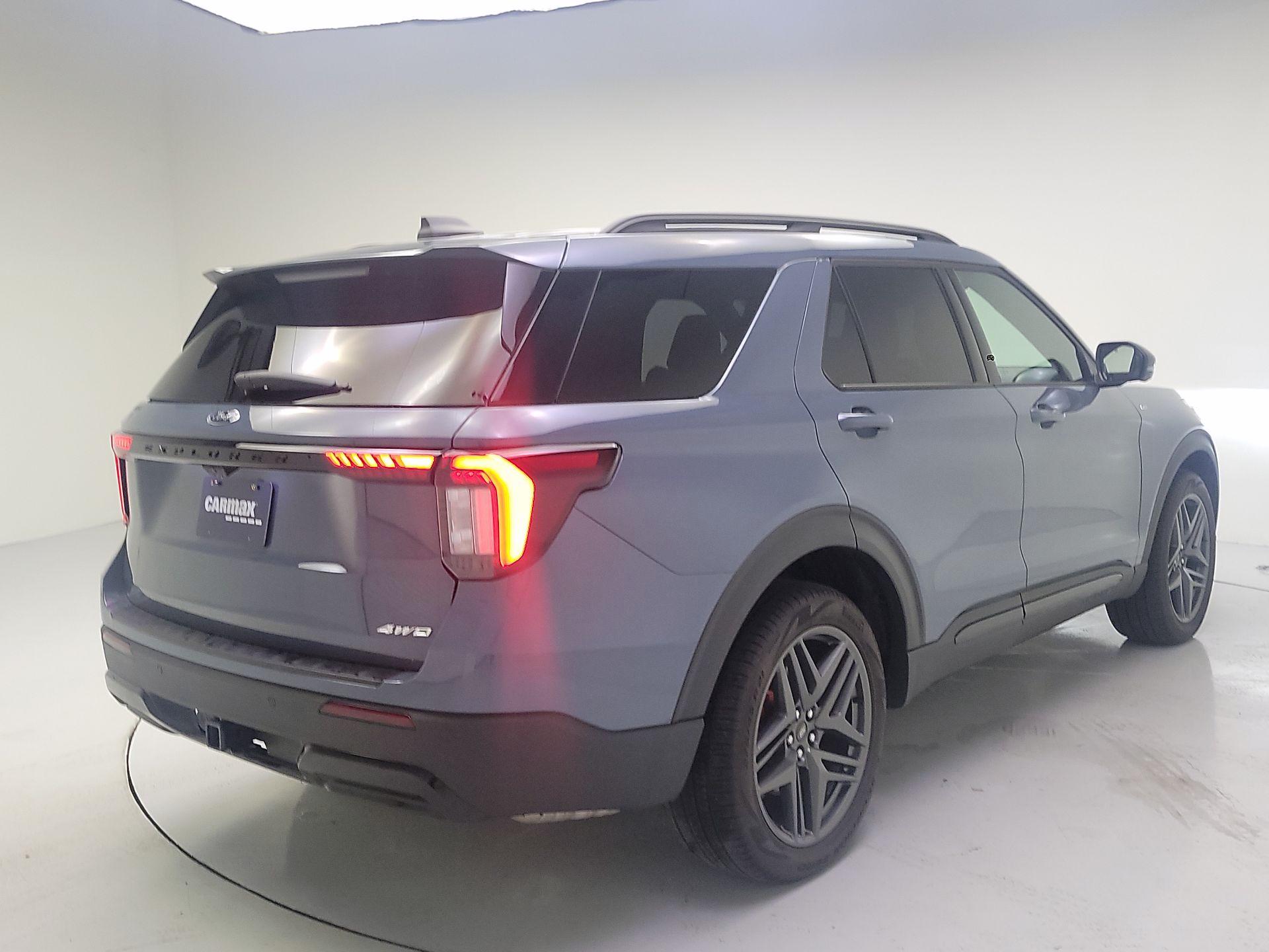 Thumbnail: 2025 Ford Explorer - 5