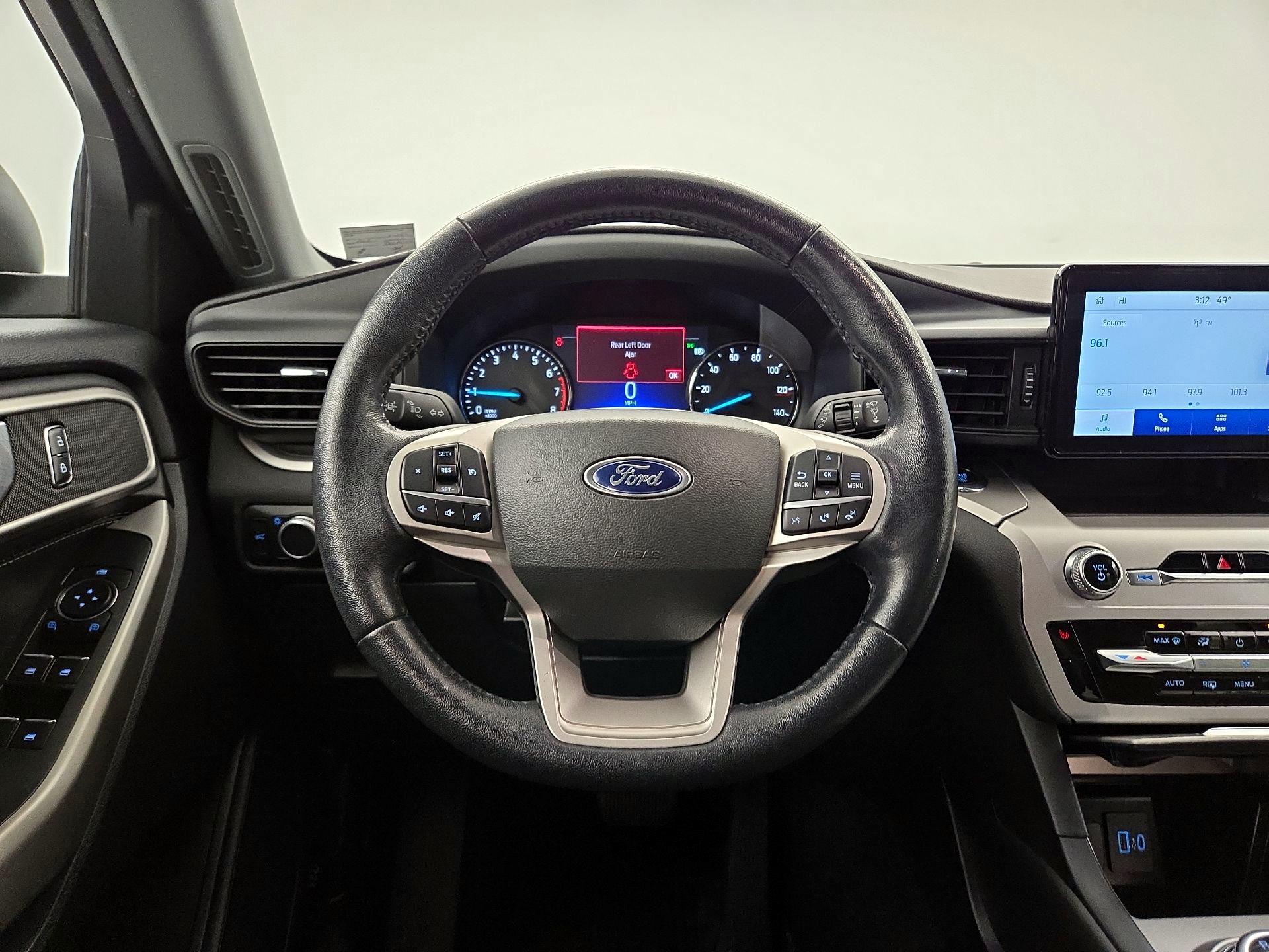 Thumbnail: 2022 Ford Explorer - 10