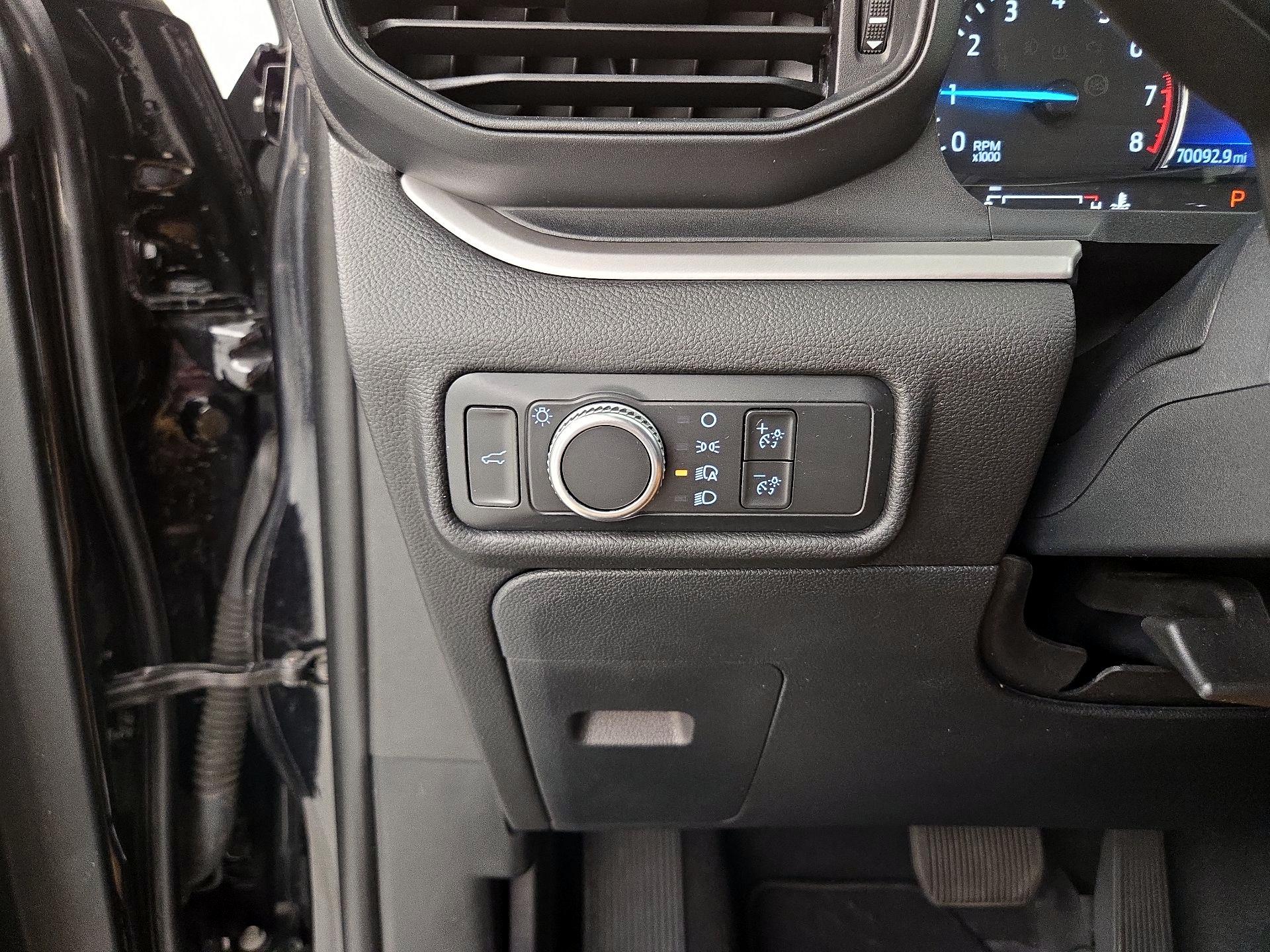 Thumbnail: 2022 Ford Explorer - 13