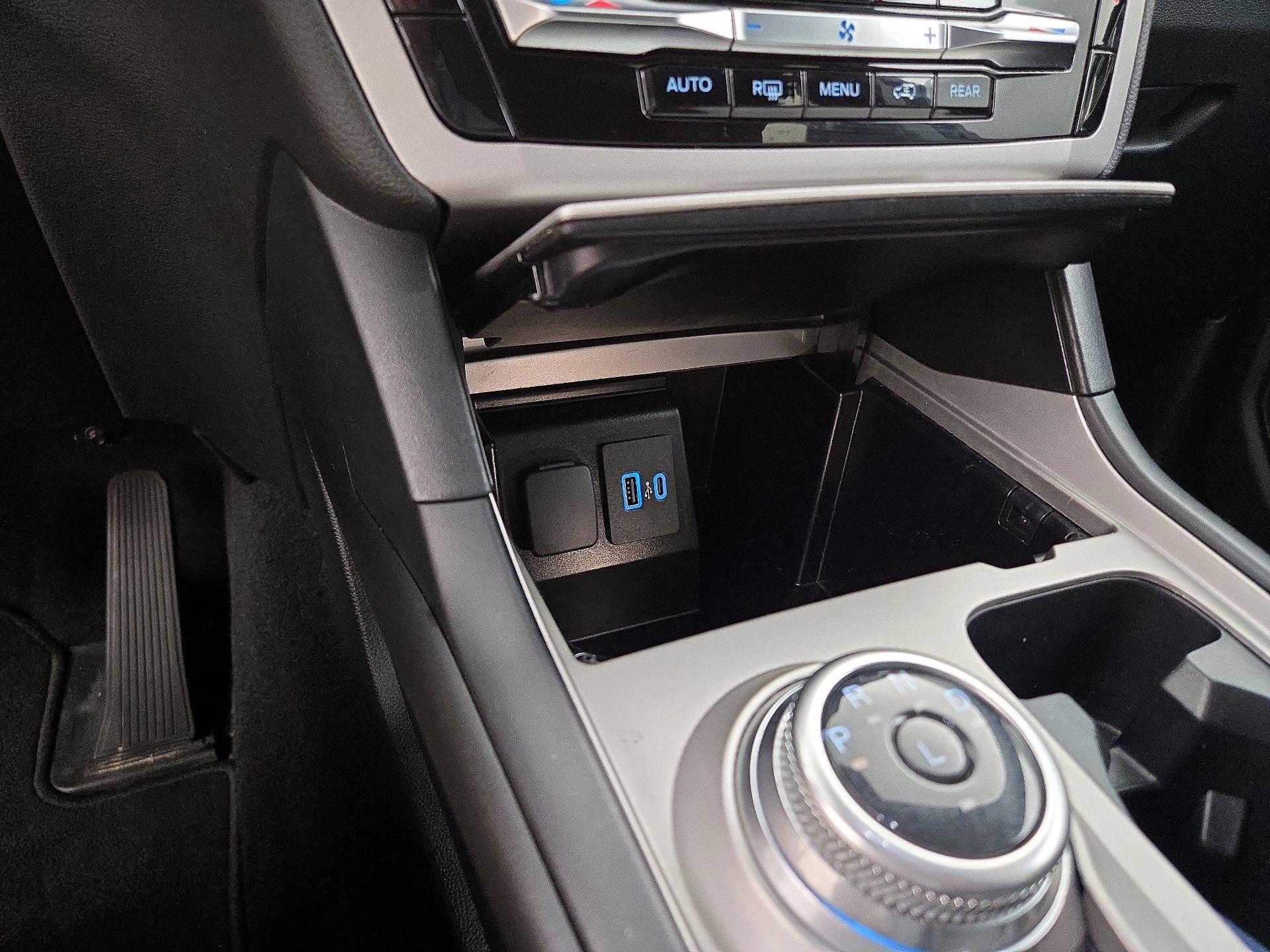 Thumbnail: 2022 Ford Explorer - 18