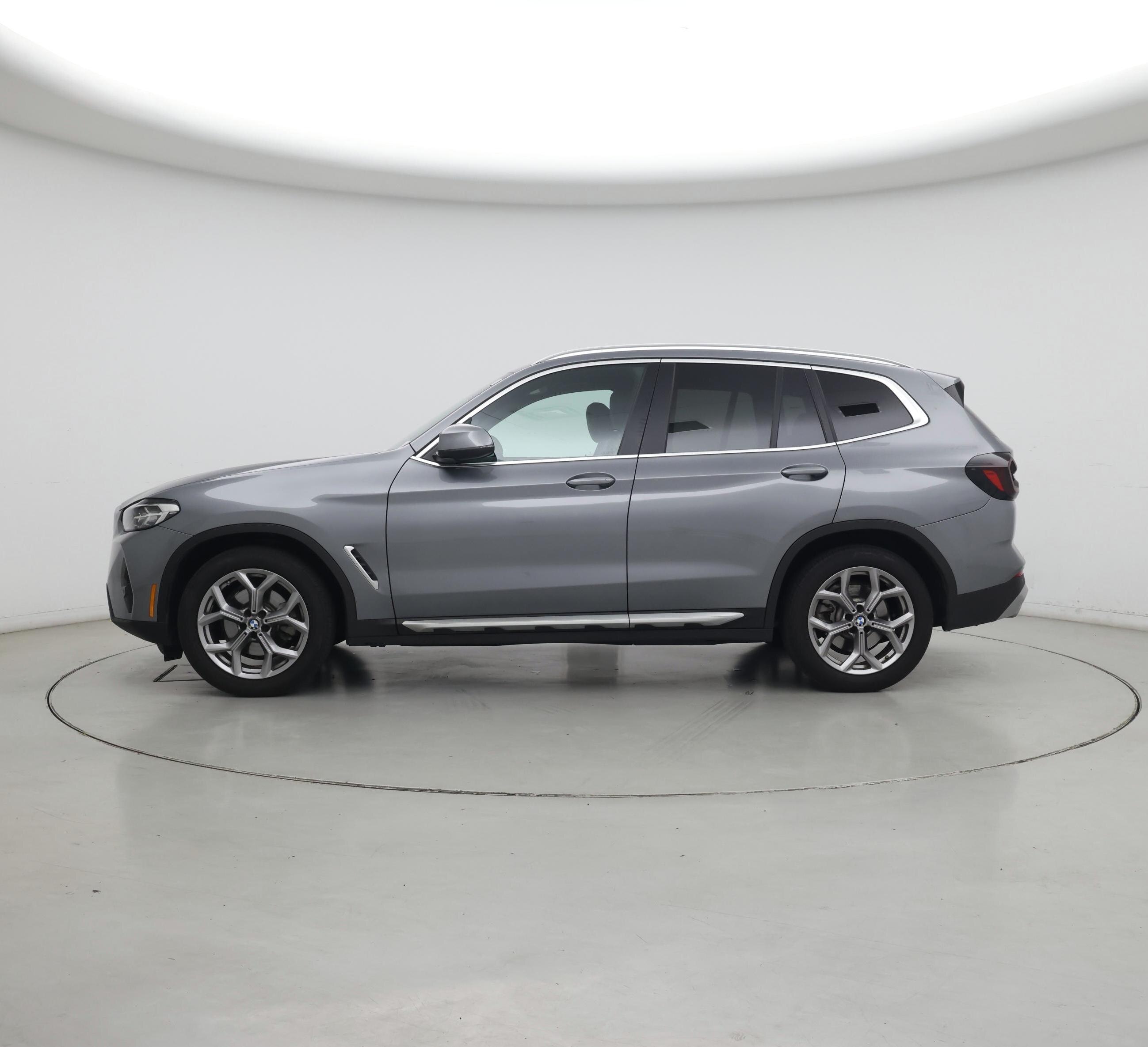 Thumbnail: 2023 BMW X3 - 3
