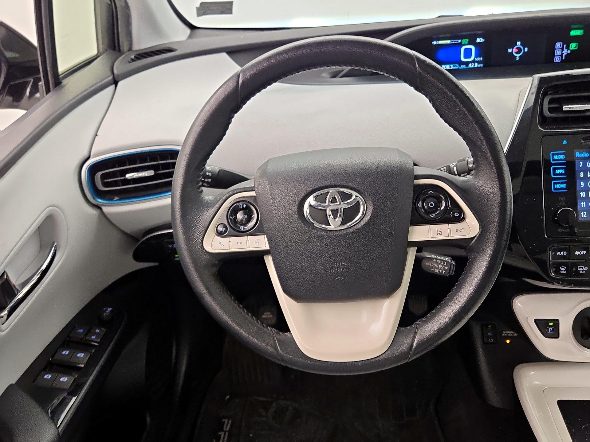 Thumbnail: 2017 Toyota Prius - 10