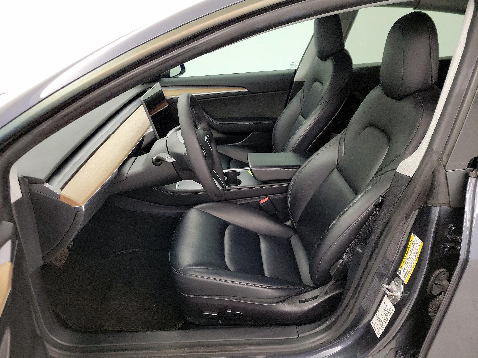 Thumbnail: 2021 Tesla Model 3 - 11