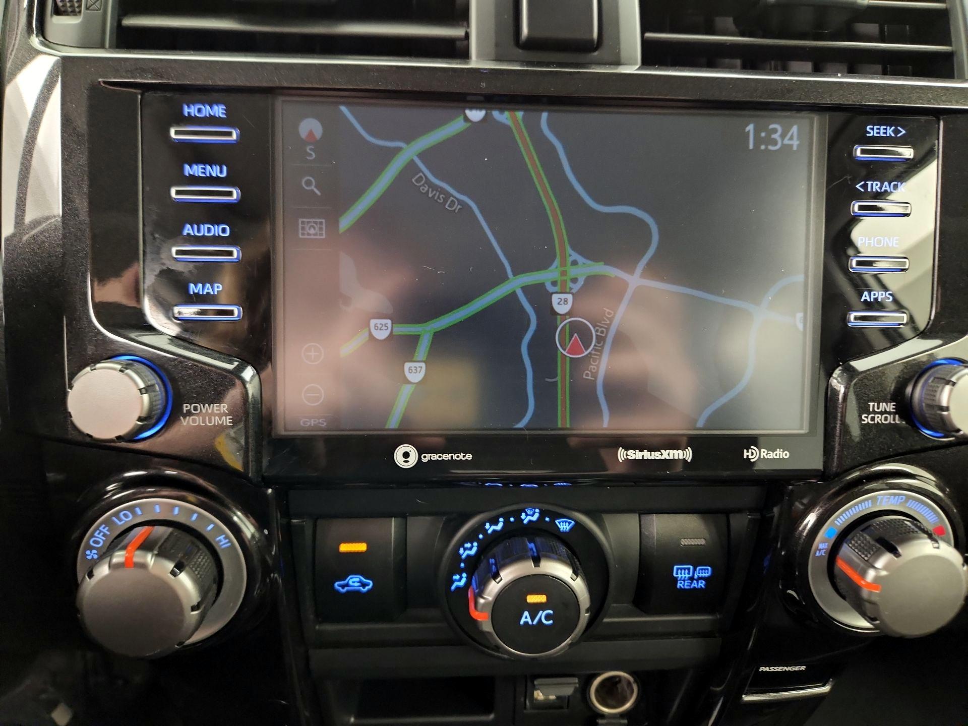 Thumbnail: 2021 Toyota 4Runner - 14