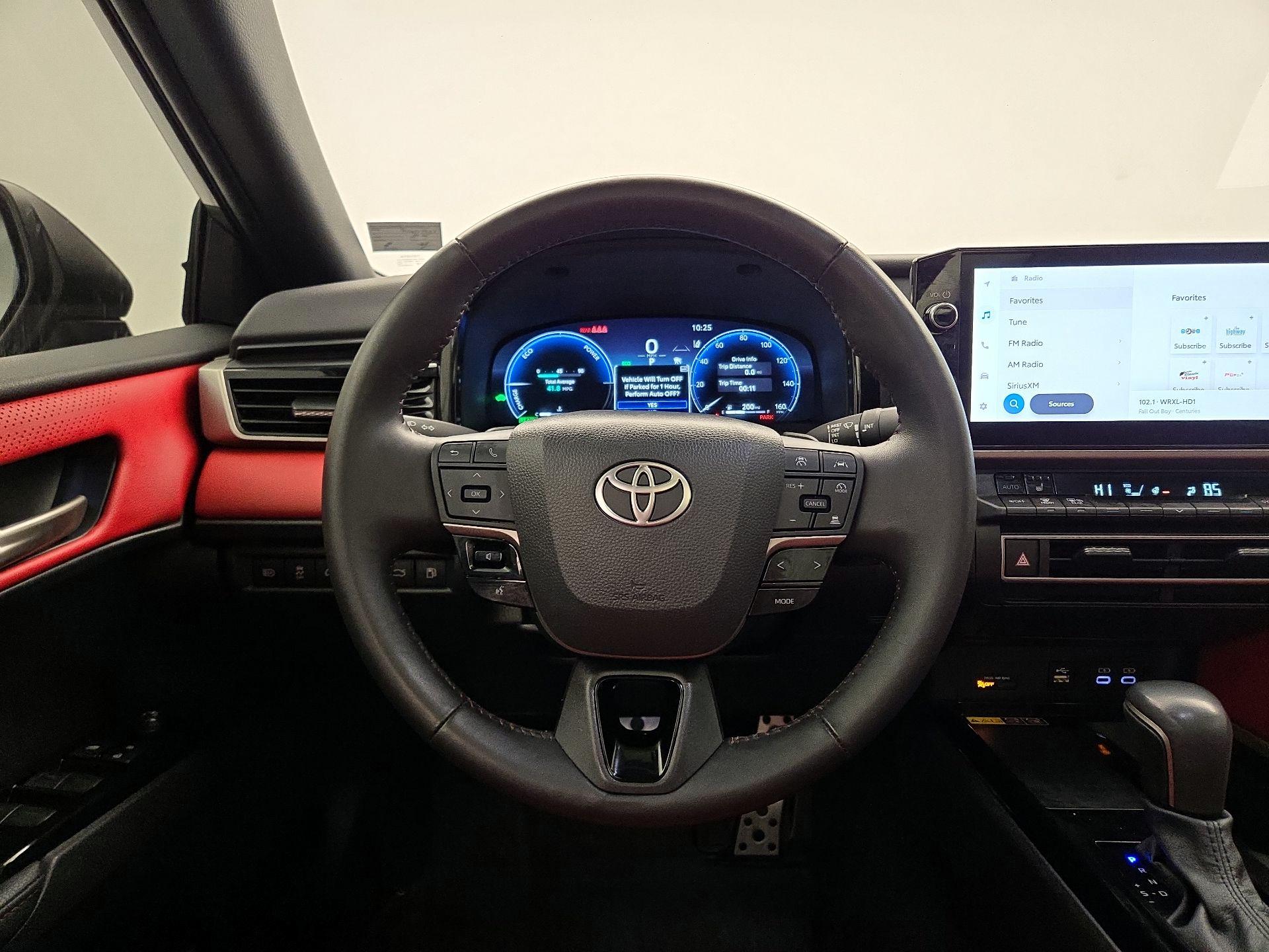 Thumbnail: 2025 Toyota Camry - 10