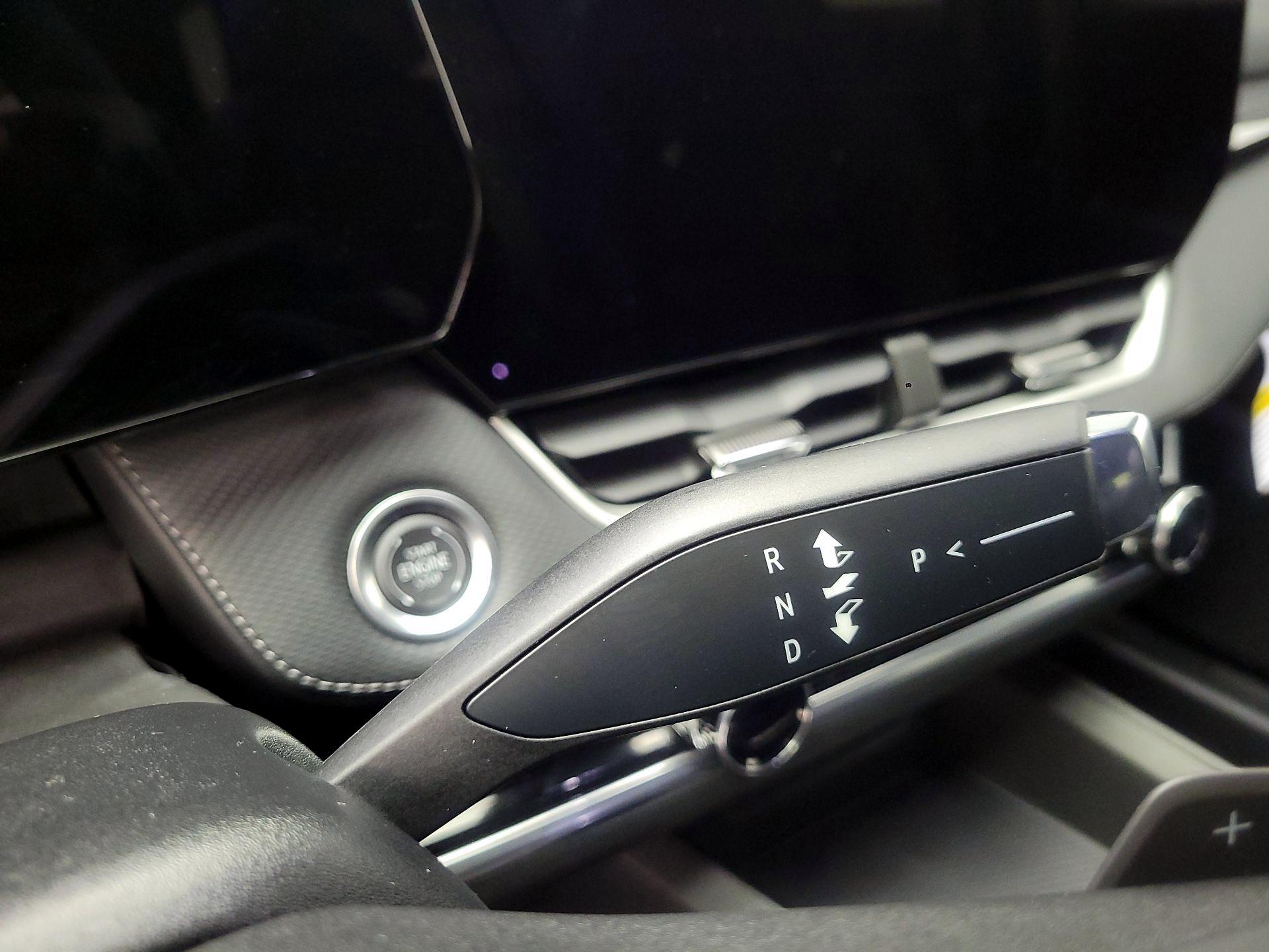 Thumbnail: 2025 Chevrolet Equinox - 16