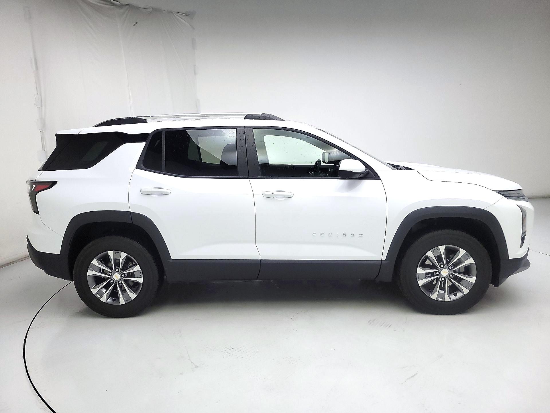 Thumbnail: 2025 Chevrolet Equinox - 4