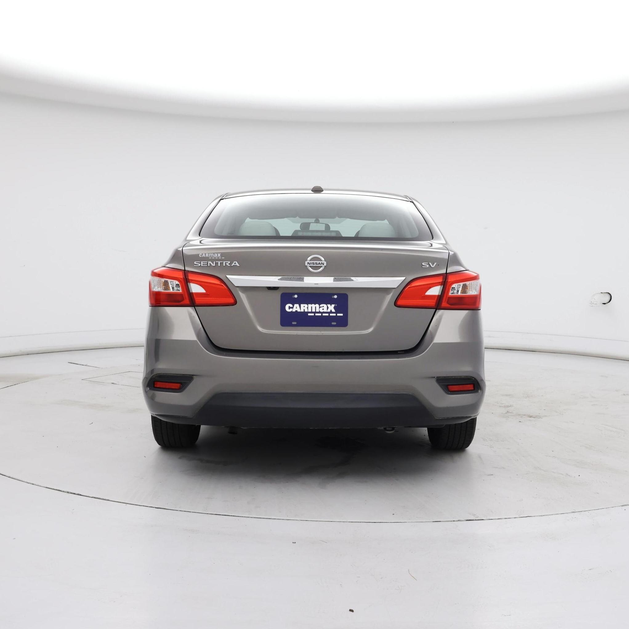 Thumbnail: 2016 Nissan Sentra - 6