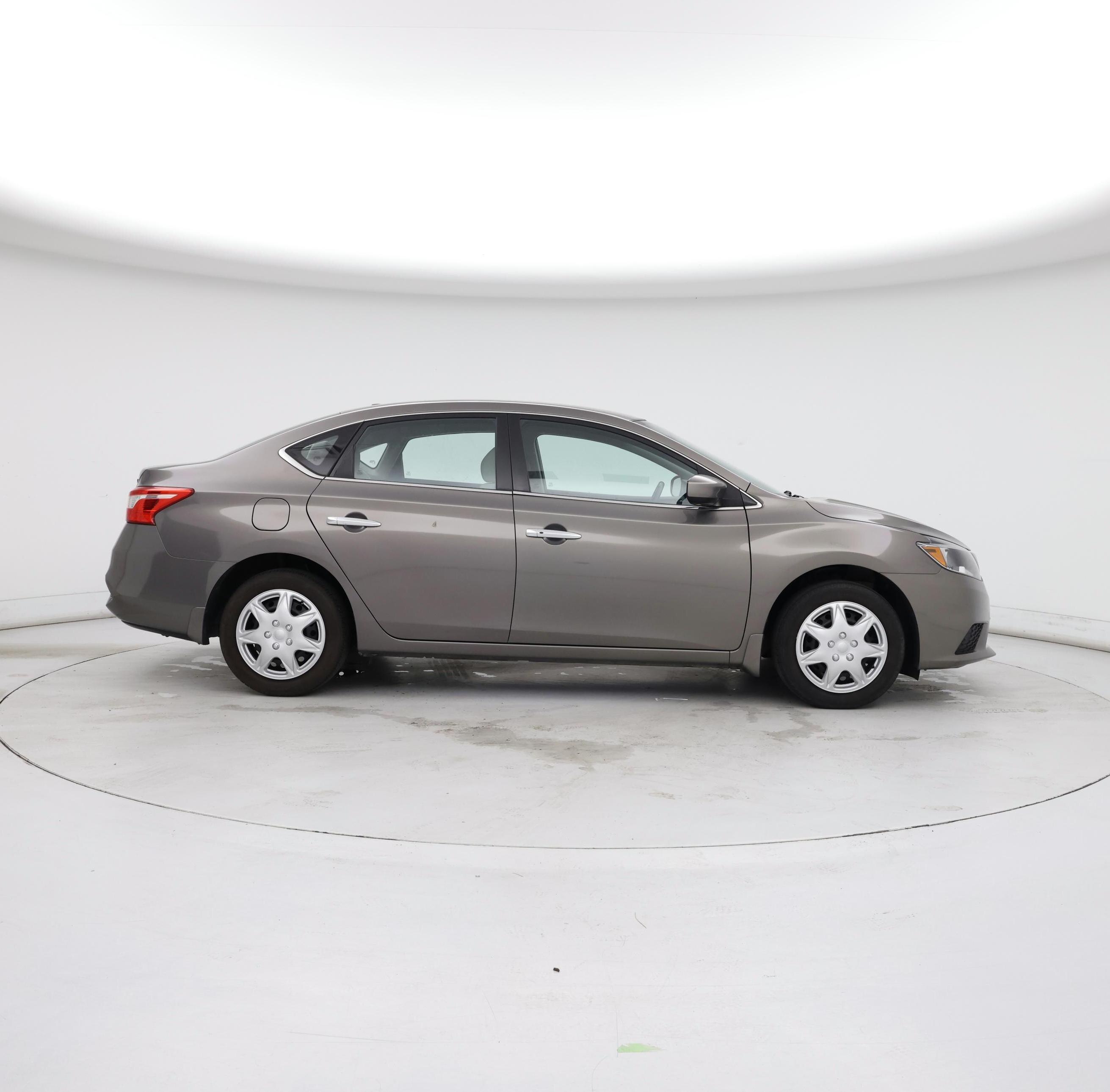 Thumbnail: 2016 Nissan Sentra - 7