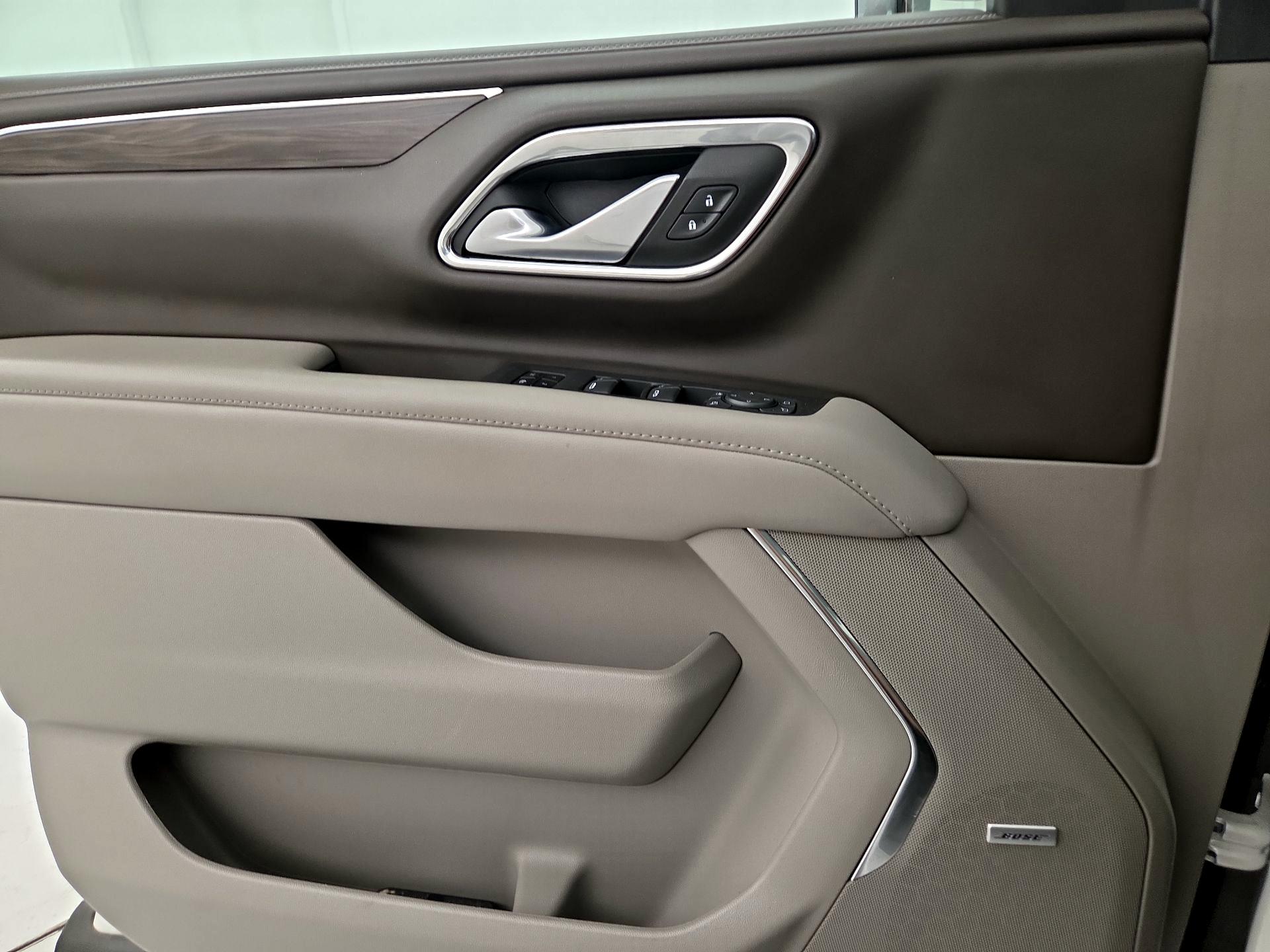 Thumbnail: 2022 Chevrolet Suburban - 12