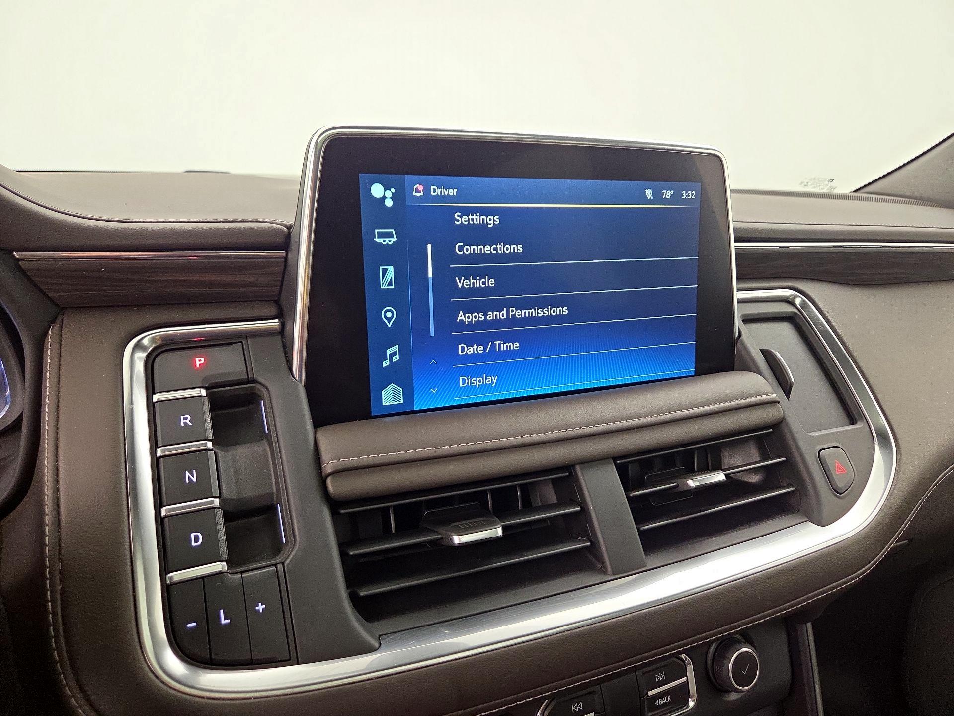 Thumbnail: 2022 Chevrolet Suburban - 15