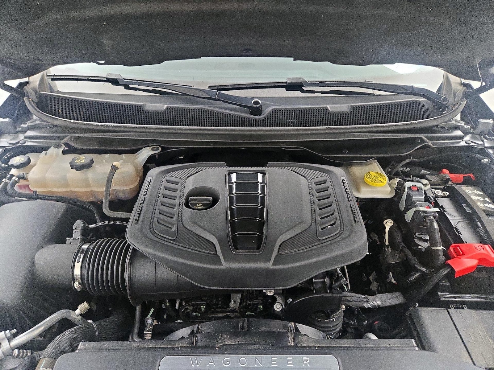 2024 Jeep Wagoneer L Series II - Photo 25