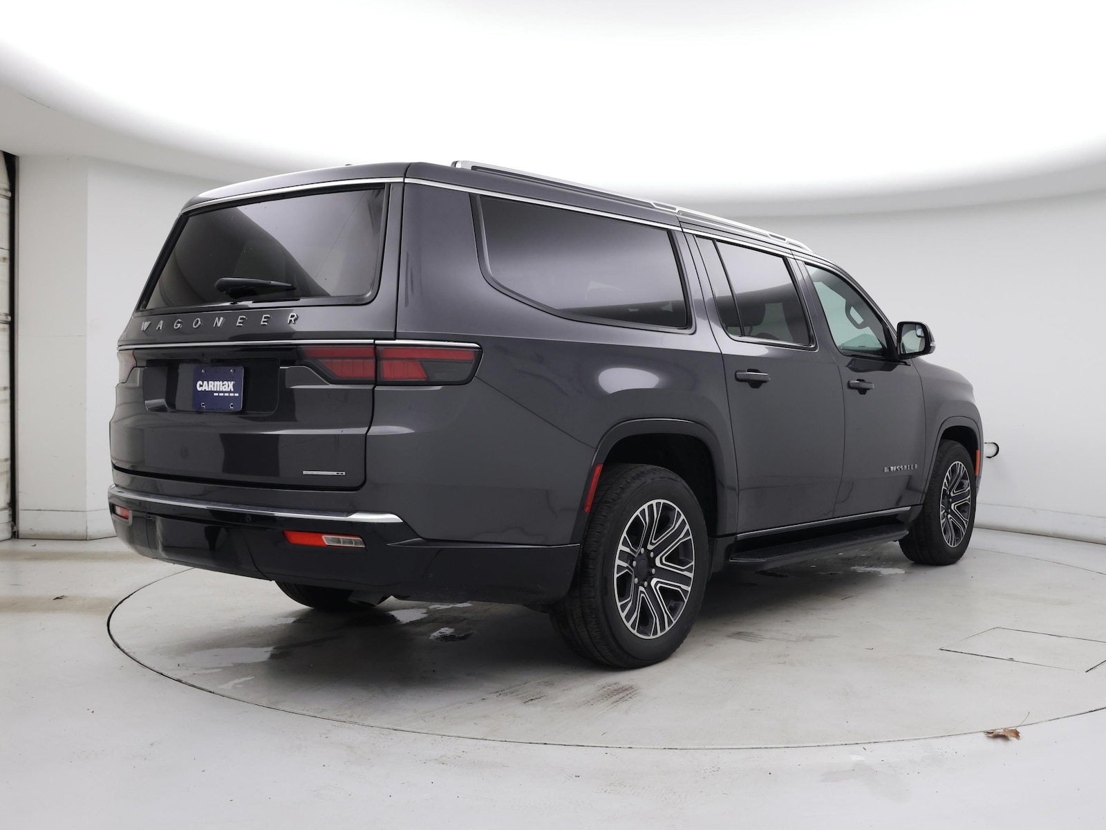 2024 Jeep Wagoneer L Series II - Photo 9