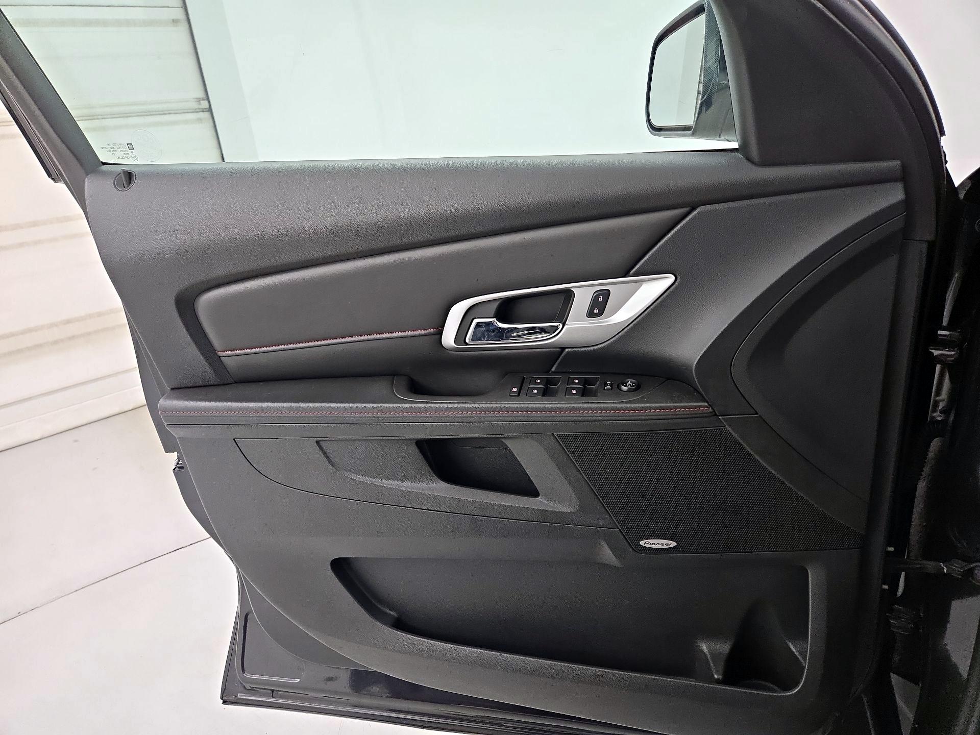 Thumbnail: 2015 GMC Terrain - 12