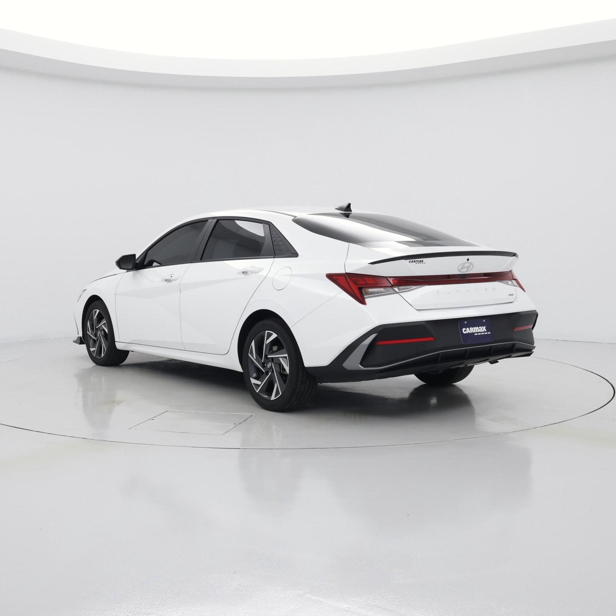 Thumbnail: 2025 Hyundai Elantra - 2