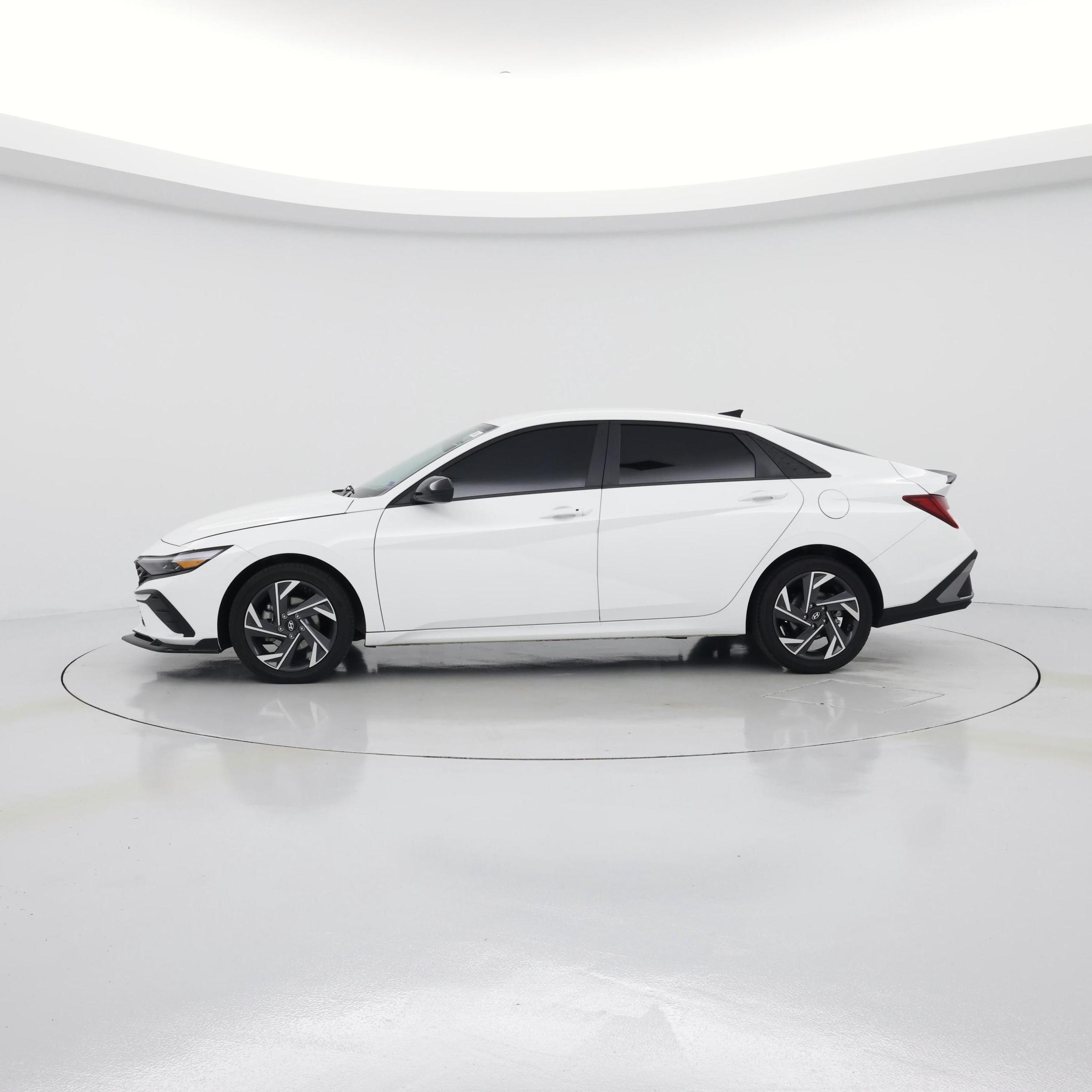 Thumbnail: 2025 Hyundai Elantra - 3