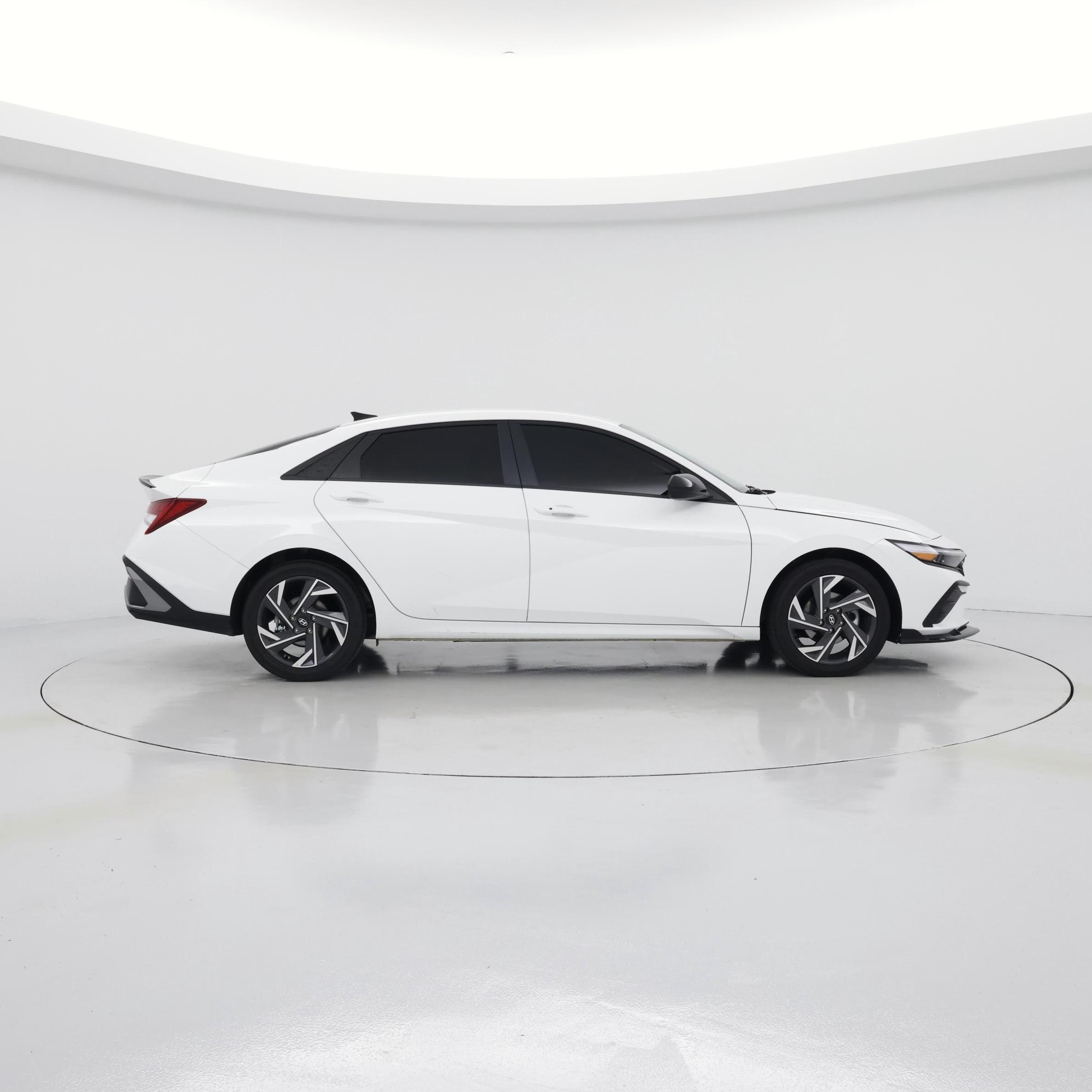 Thumbnail: 2025 Hyundai Elantra - 7