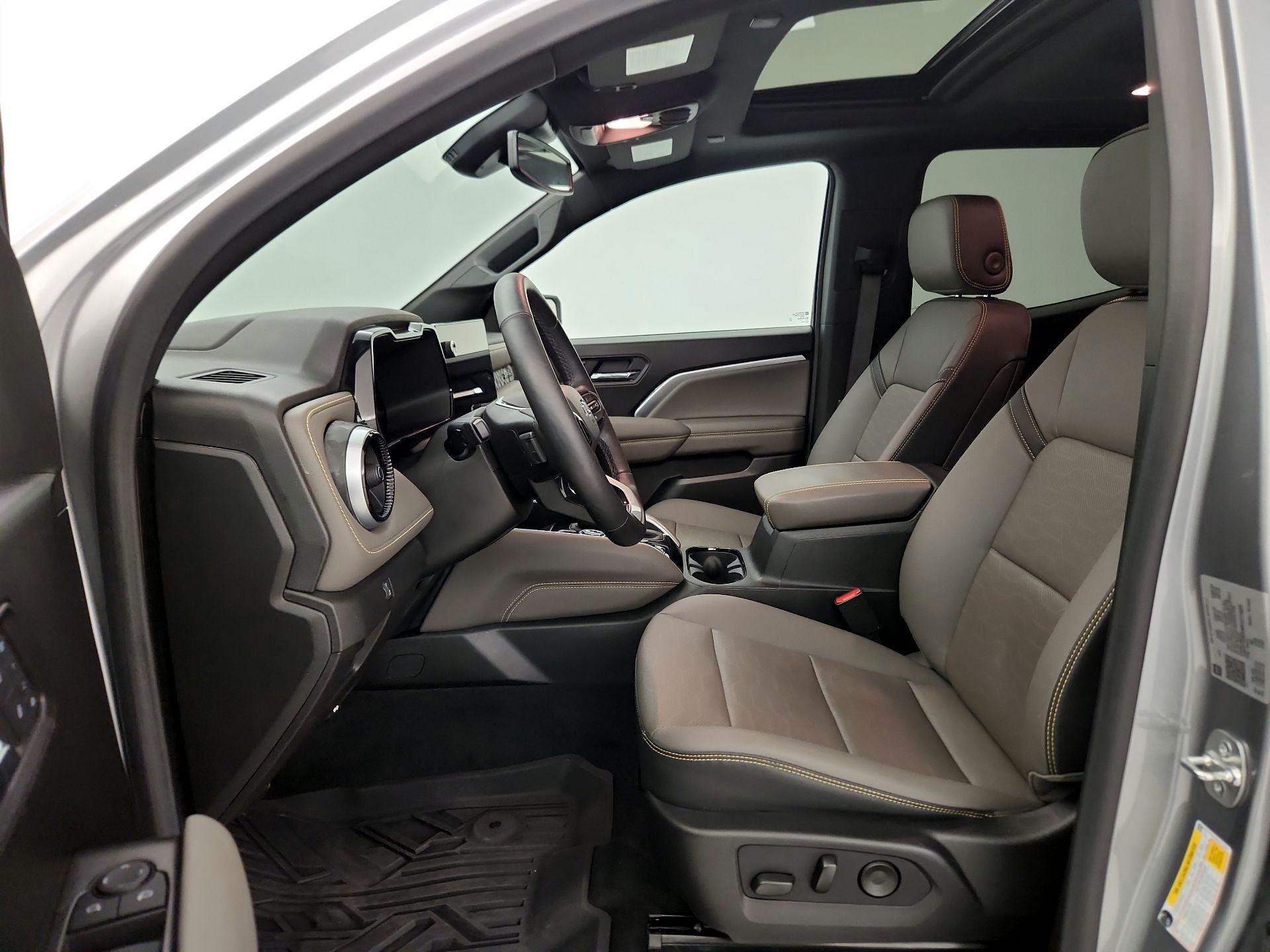 Thumbnail: 2024 Chevrolet Colorado - 11